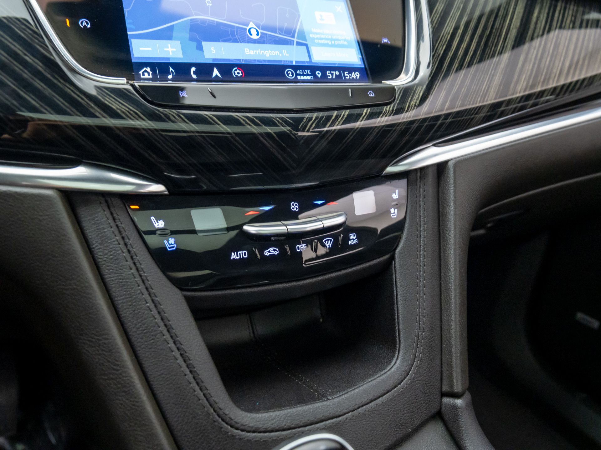2022 Cadillac XT6 Premium Luxury photo