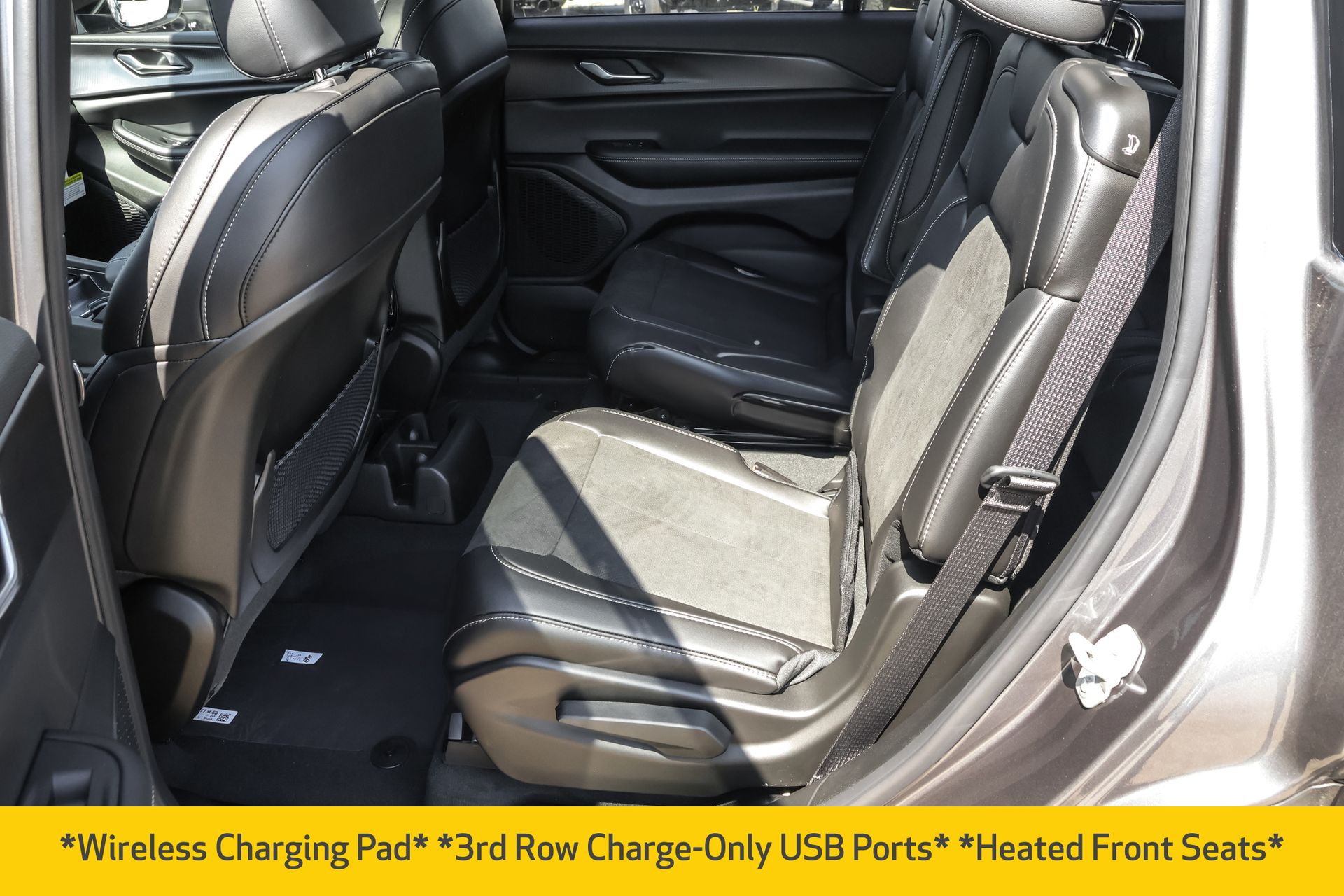 2025 JEEP GRAND CHEROKEE L - Image 9