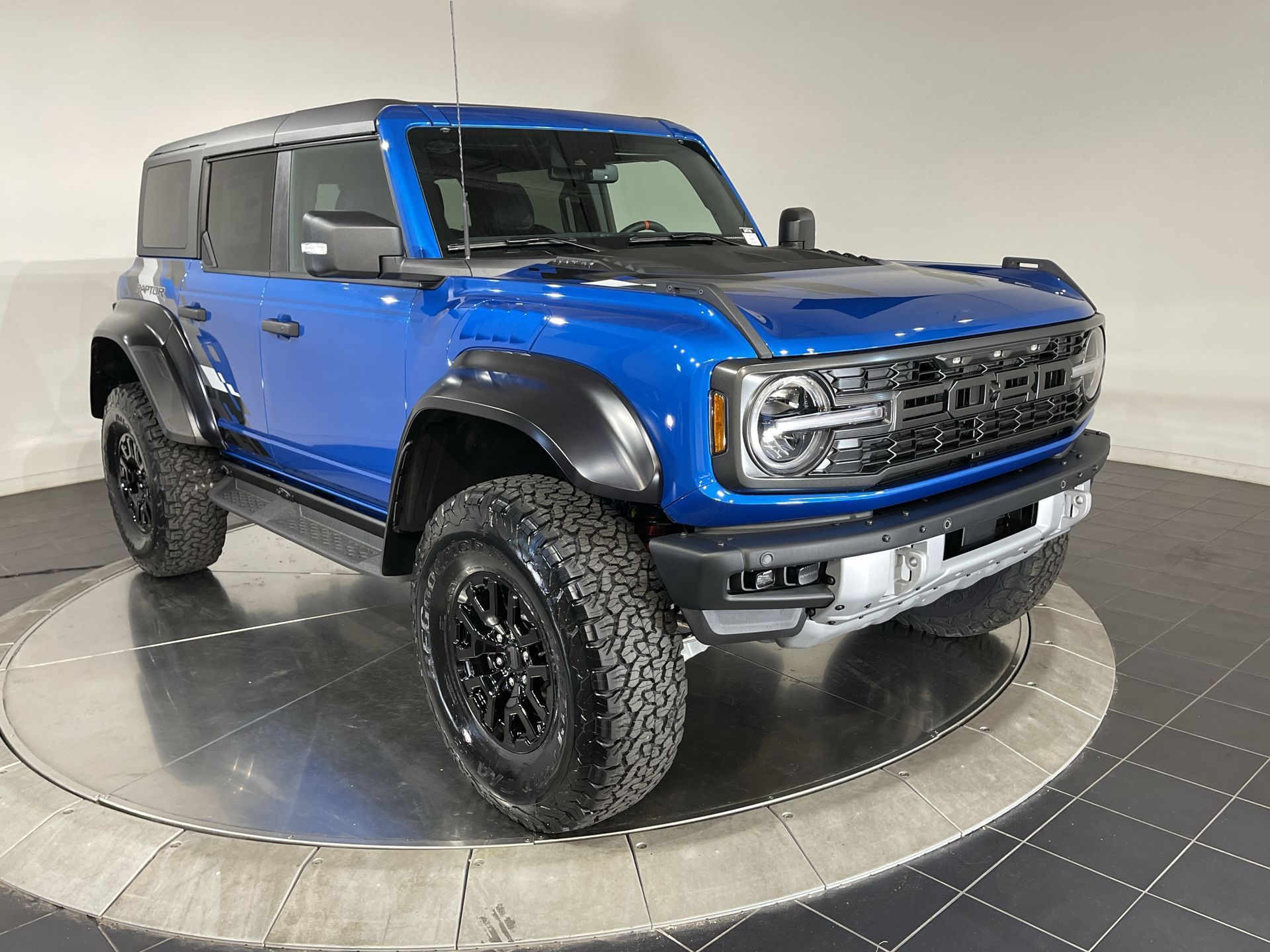 2024 Ford Bronco Raptor 14