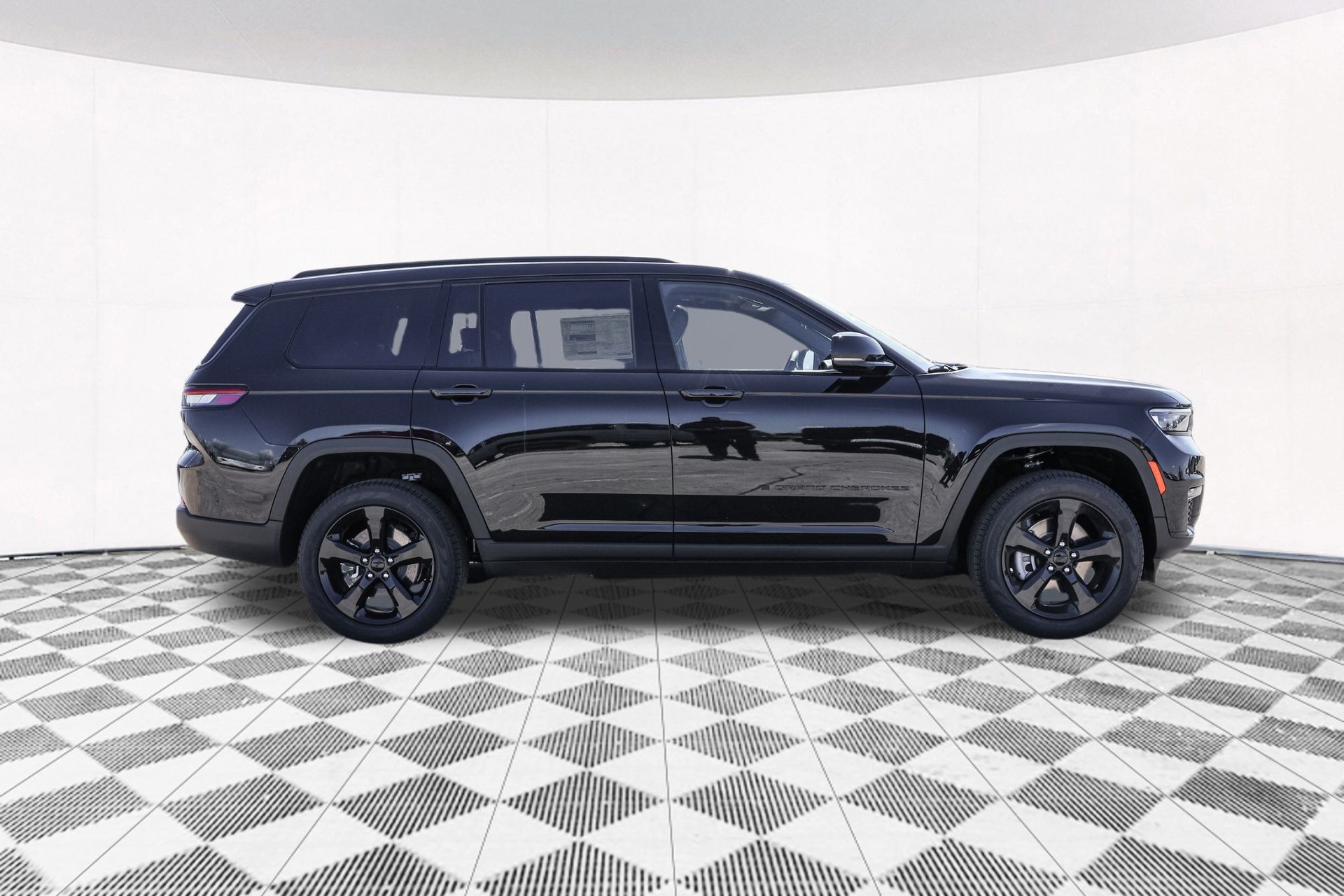 2025 JEEP GRAND CHEROKEE L - Image 9