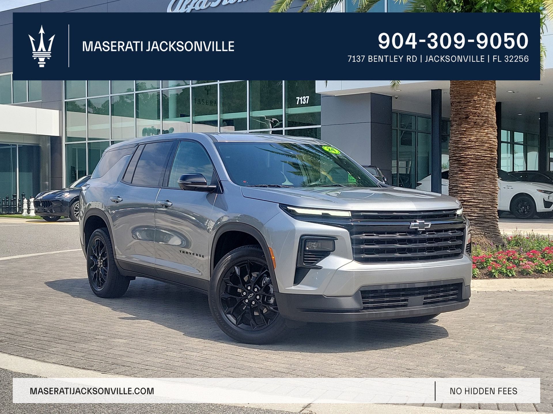 Sterling Gray Metallic 2024 Chevrolet Traverse SUV / Crossover Front-Wheel Drive 8-Speed Automatic