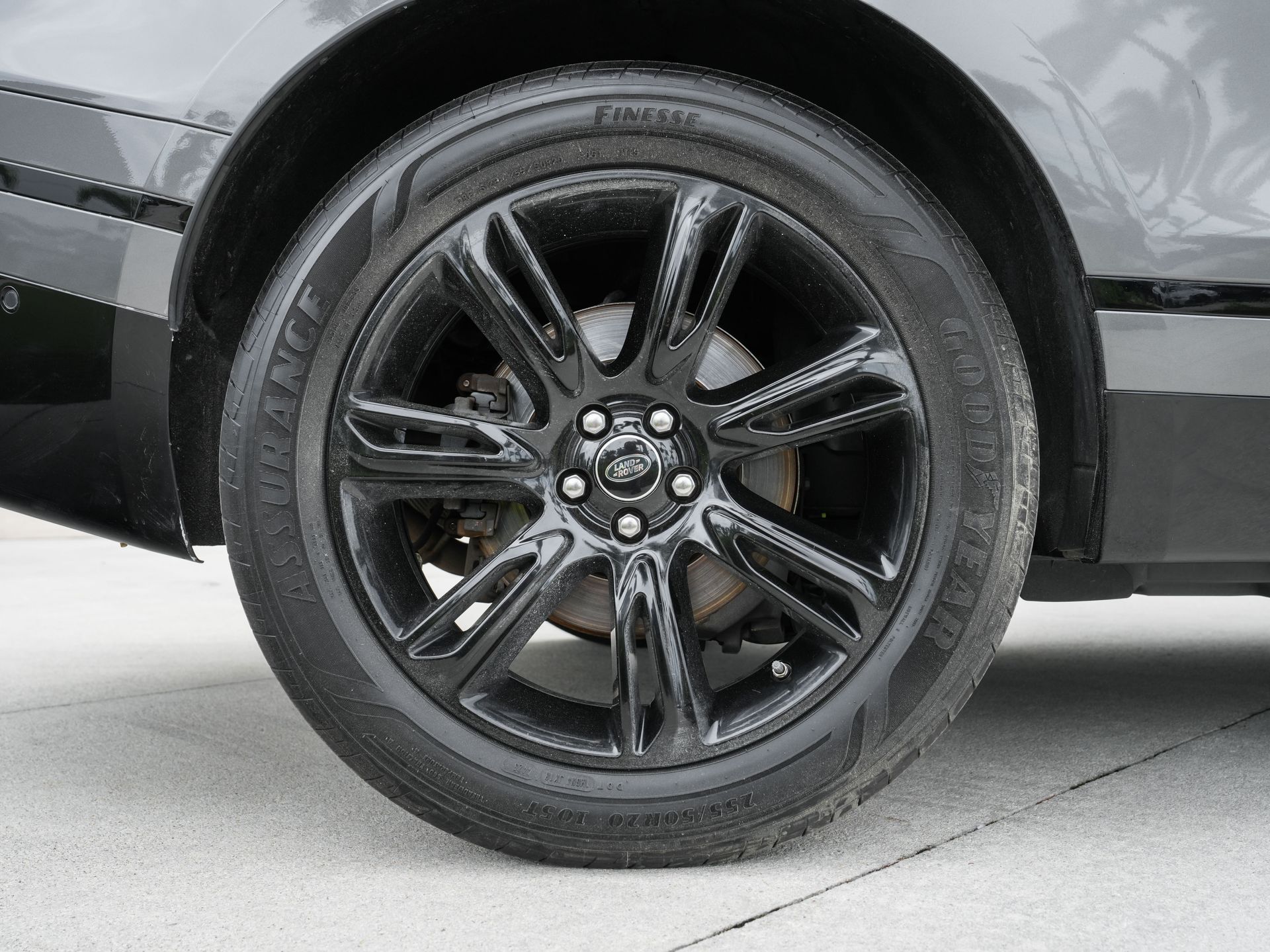 used 2019 Land Rover Range Rover Velar car, priced at $22,000