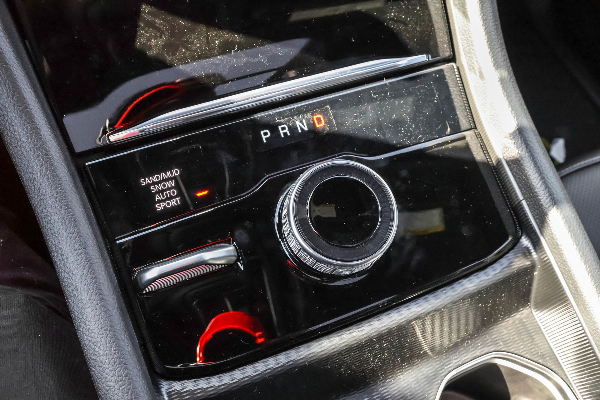 2025 JEEP GRAND CHEROKEE - Image 21