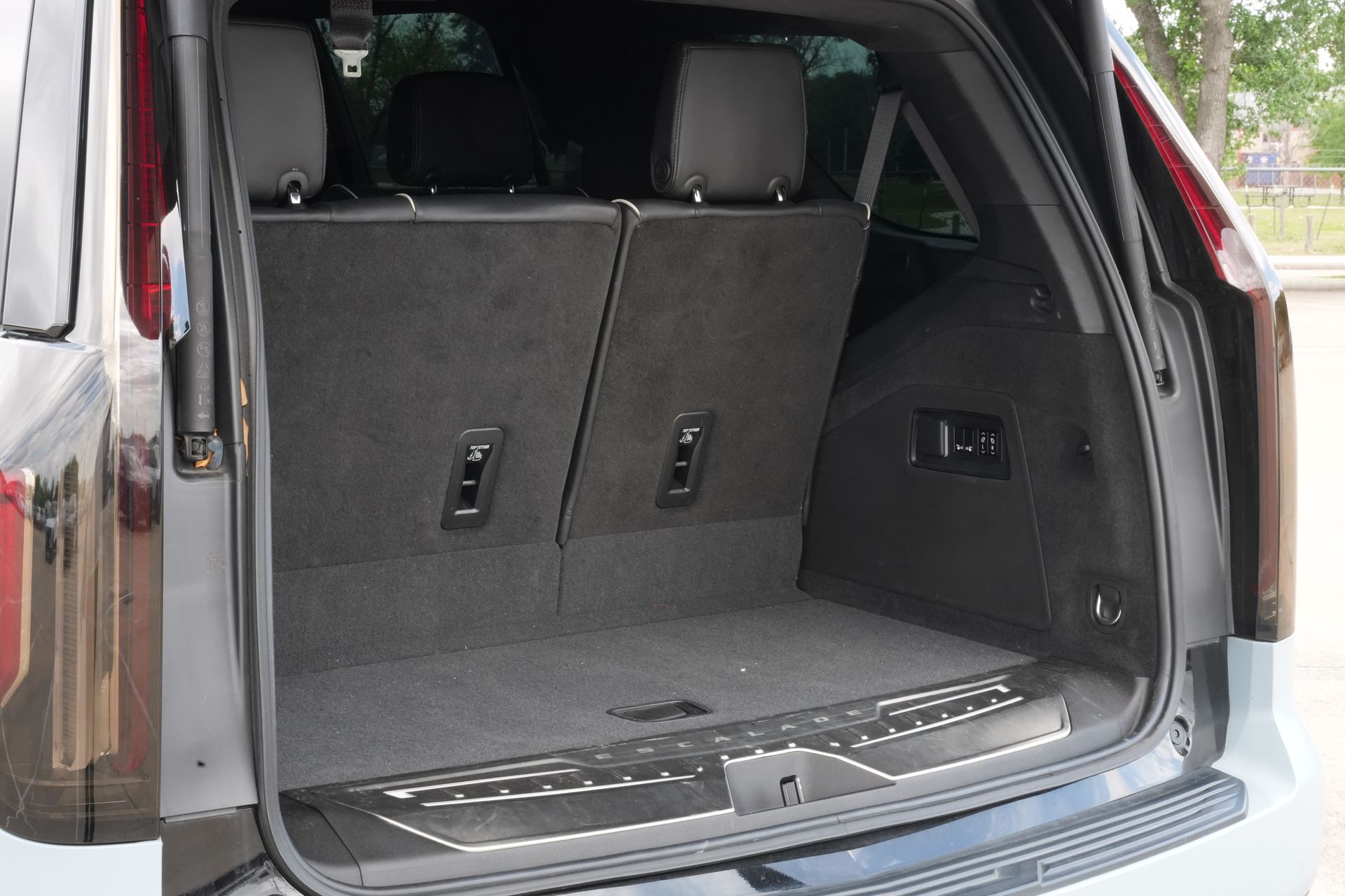 2022 Cadillac Escalade Sport Platinum Black at Bayway Cadillac of The Woodlands