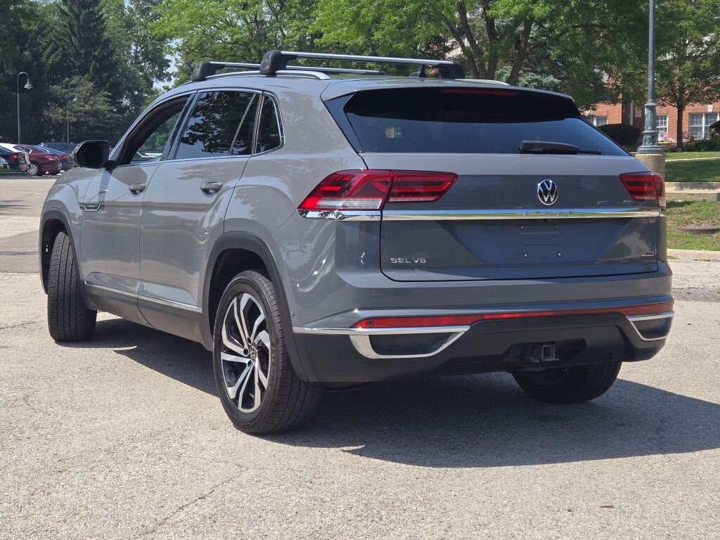 2021 Volkswagen Atlas Cross Sport SE Premium photo 15