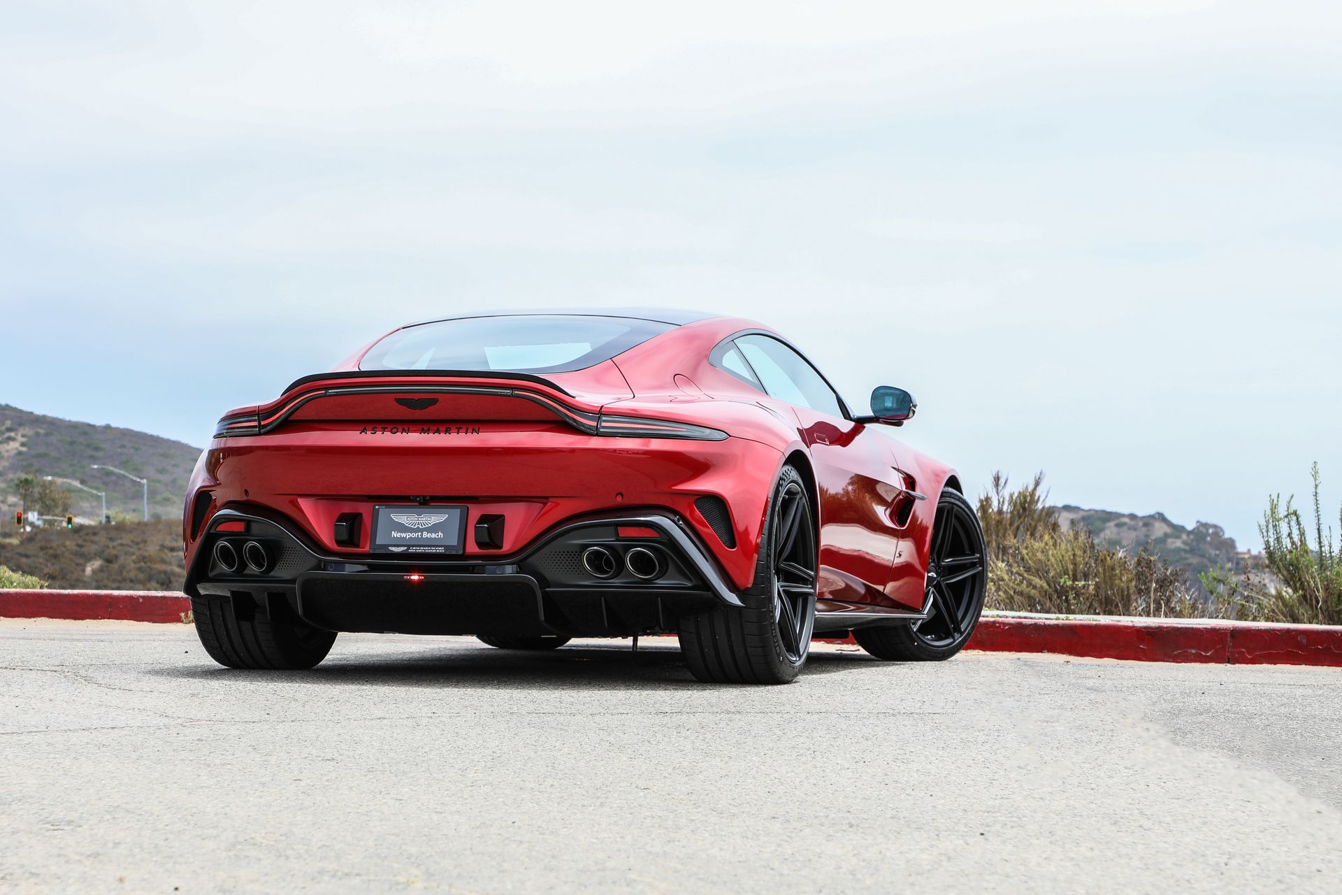 Aston Martin 2026 Vantage S