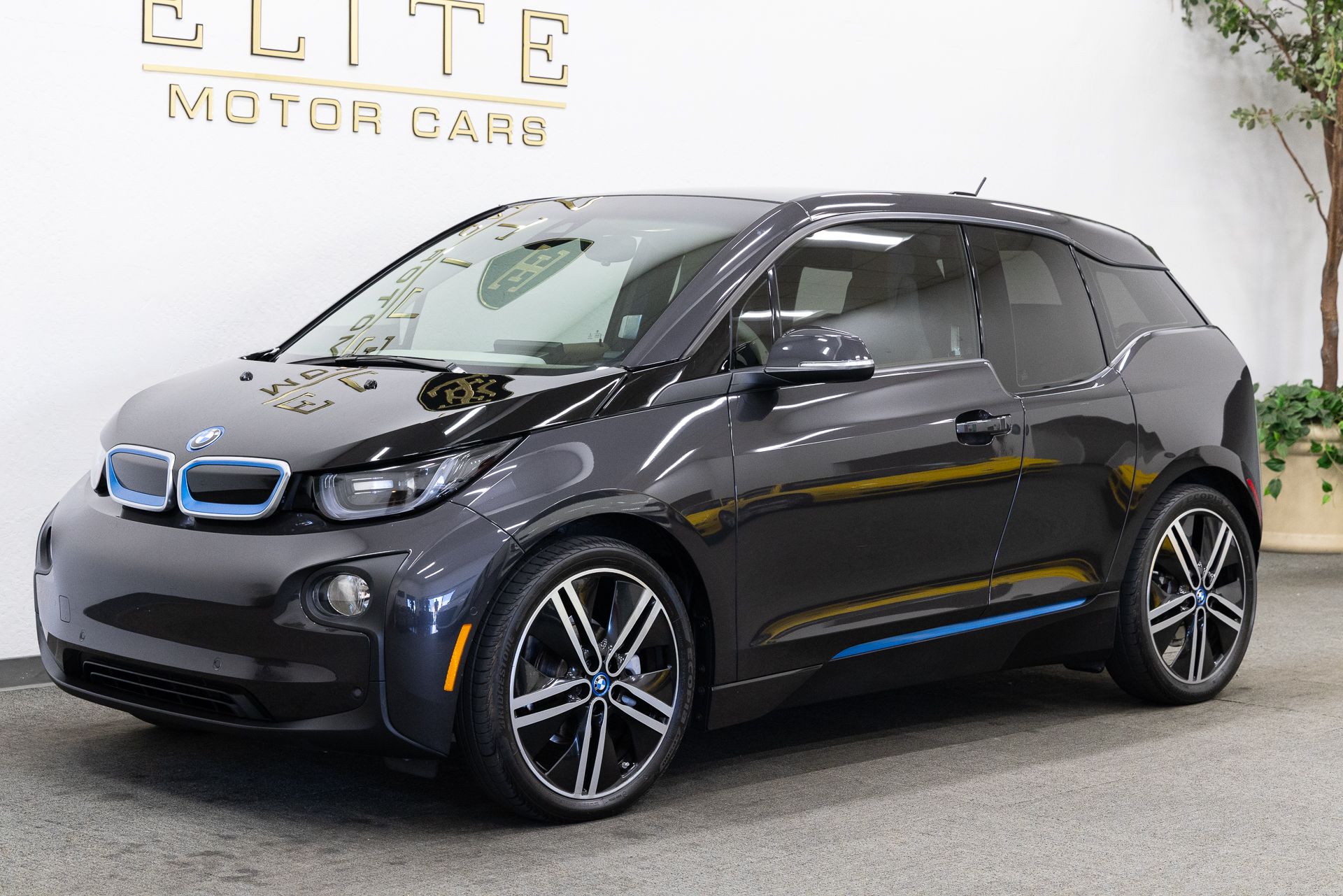 Laurel Gray Metallic w/BMW i Frozen Blue Accent 2014 BMW i3 Wagon Rear-Wheel Drive Automatic
