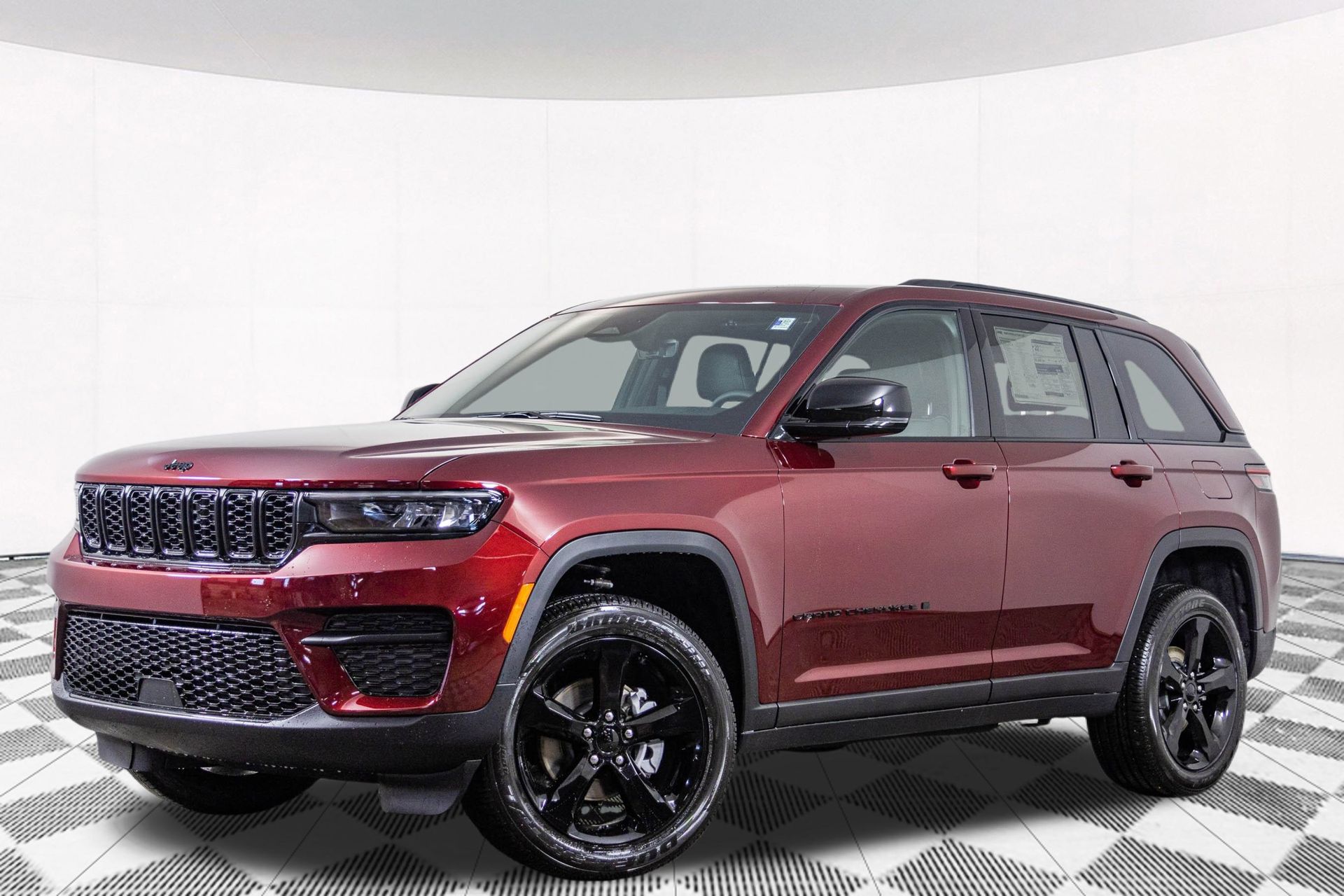 2025 JEEP GRAND CHEROKEE - Image 2
