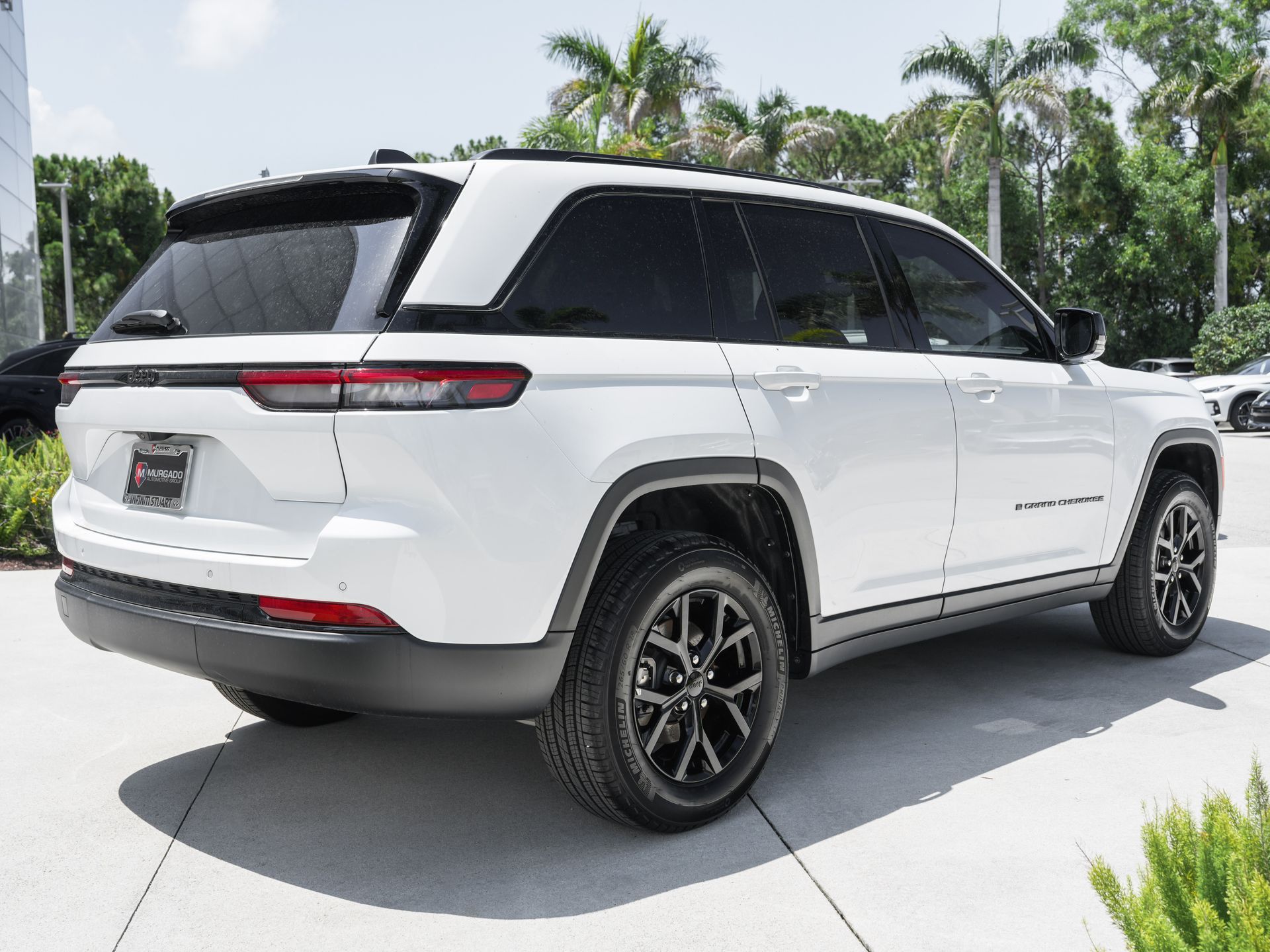 used 2025 Jeep Grand Cherokee car, priced at $34,000