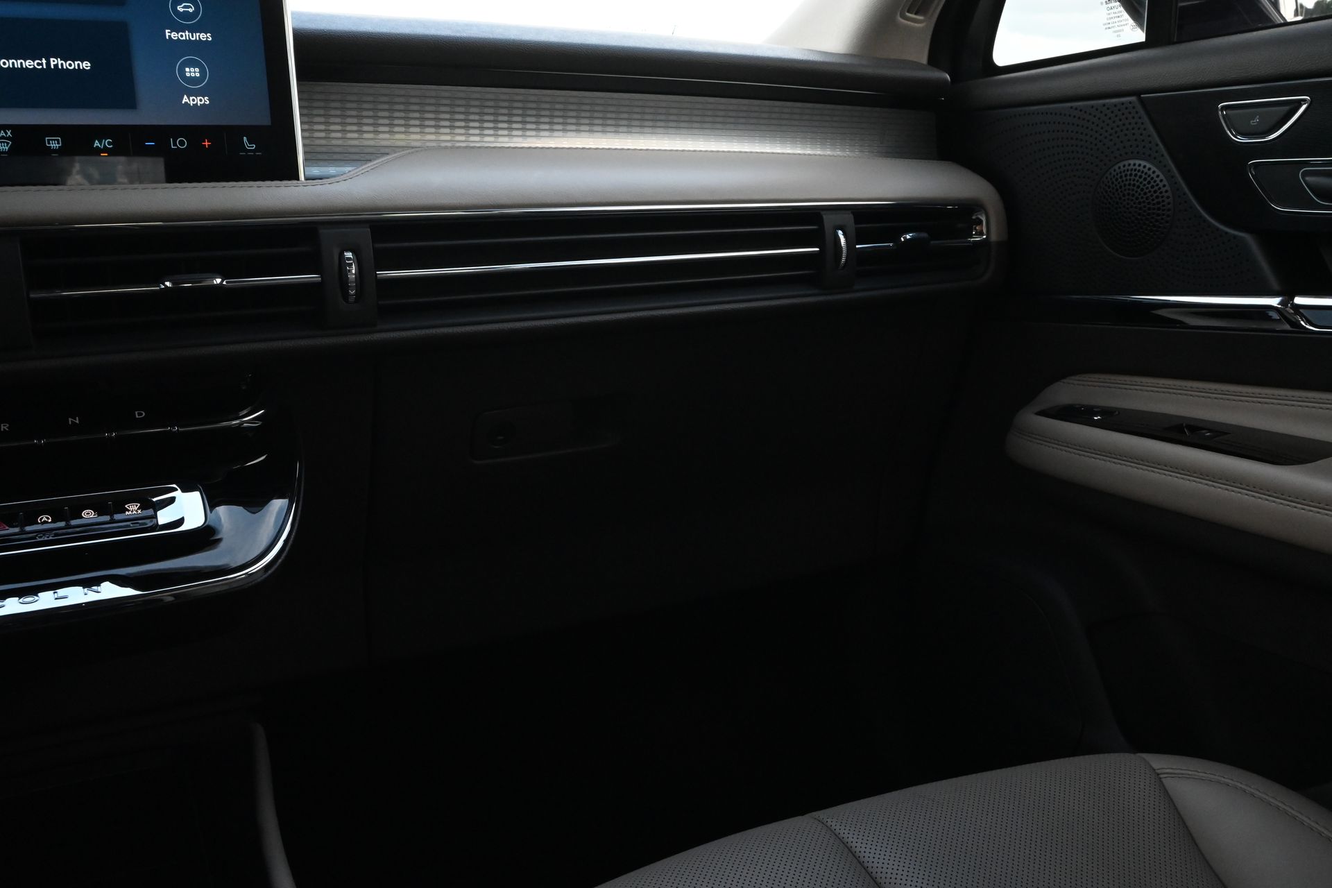 2024 Lincoln Corsair Premiere Red at Bayshore Chrysler Jeep Dodge Ram
