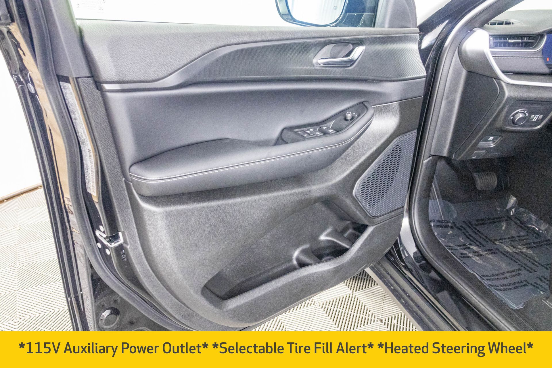 2025 JEEP GRAND CHEROKEE - Image 17