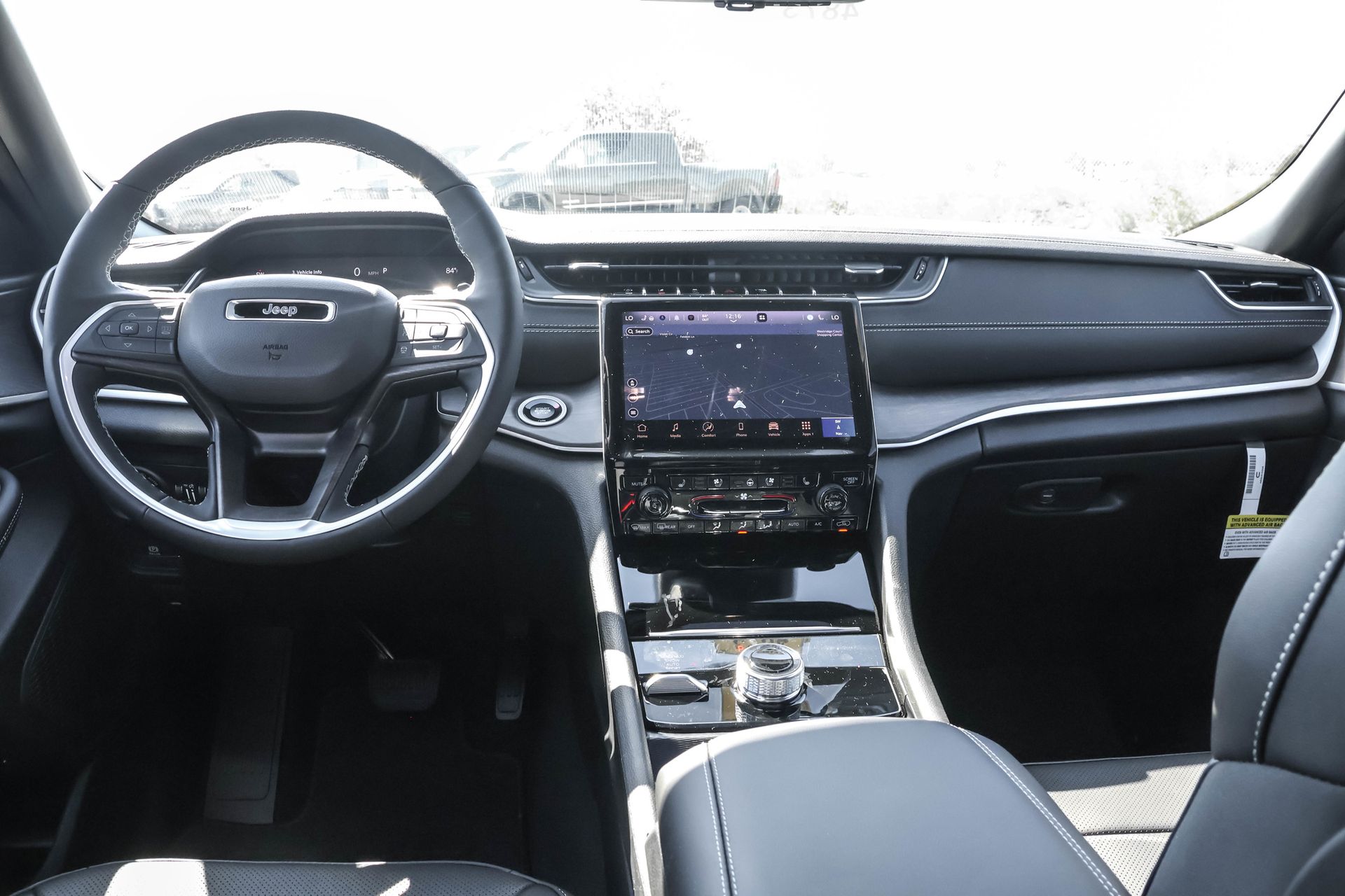 2025 JEEP GRAND CHEROKEE - Image 30