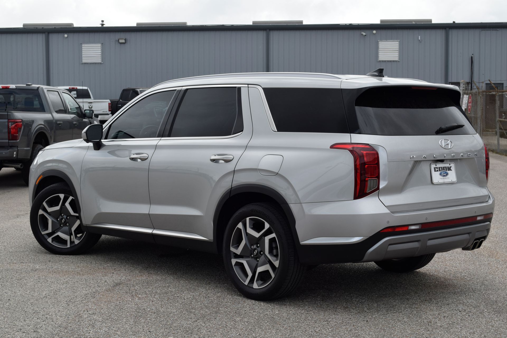 2023 Hyundai Palisade Limited - 3