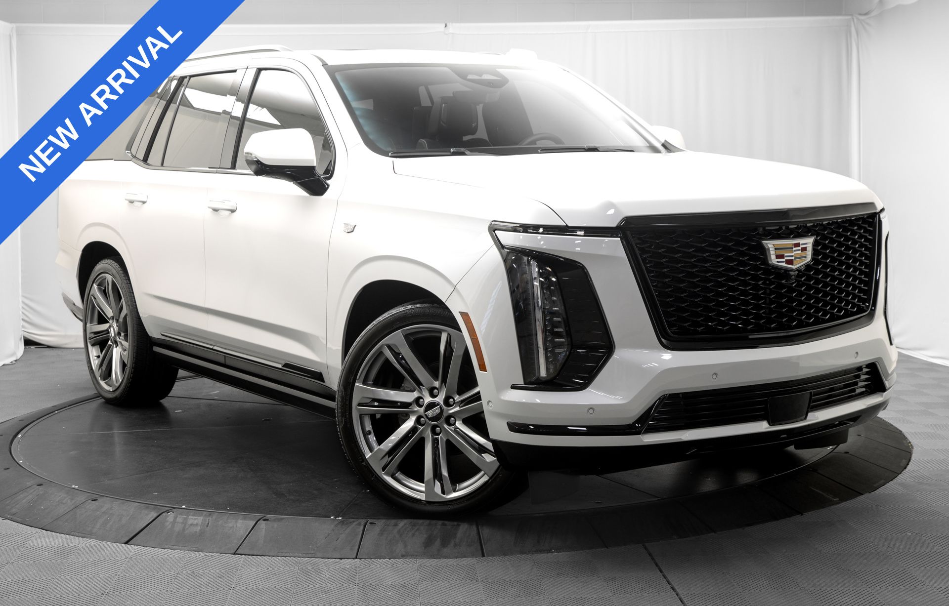 Crystal White Tricoat 2025 Cadillac Escalade SUV / Crossover Four-Wheel Drive Automatic