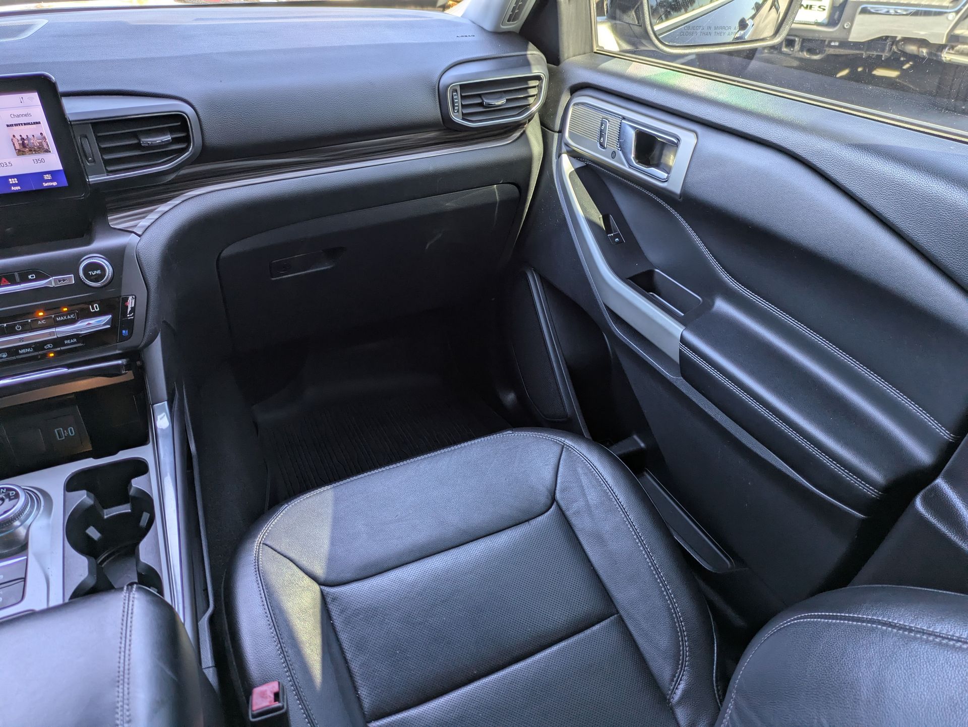 2020 Ford Explorer Limited Black at Matthews Motors of Wilmington