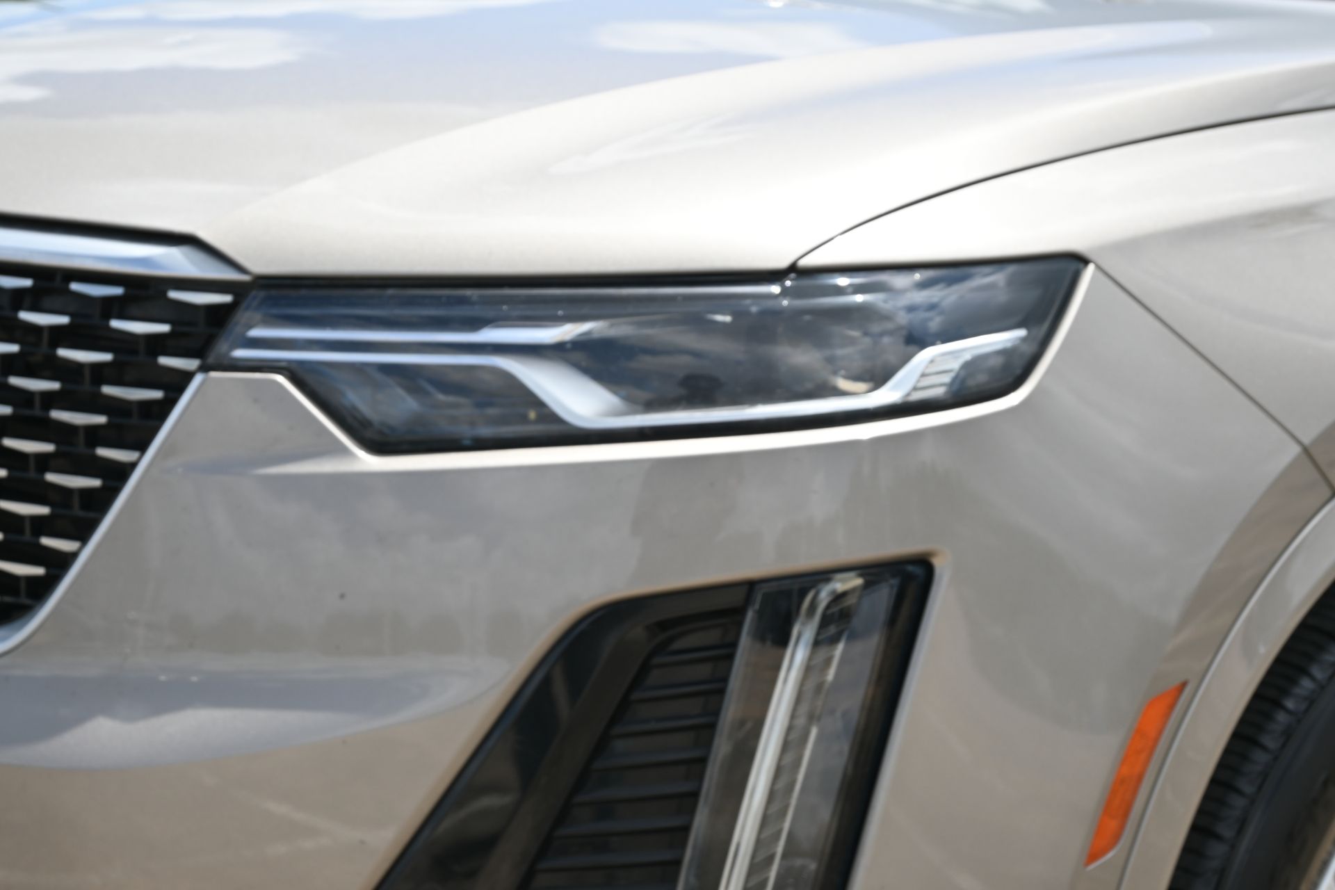 2022 Cadillac XT6 Luxury Brown at Tom Peacock Cadillac