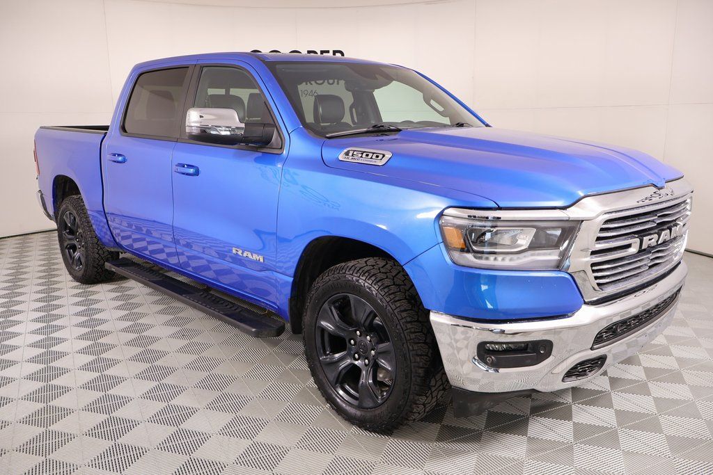 2024 RAM 1500 Laramie Crew Cab 4WD