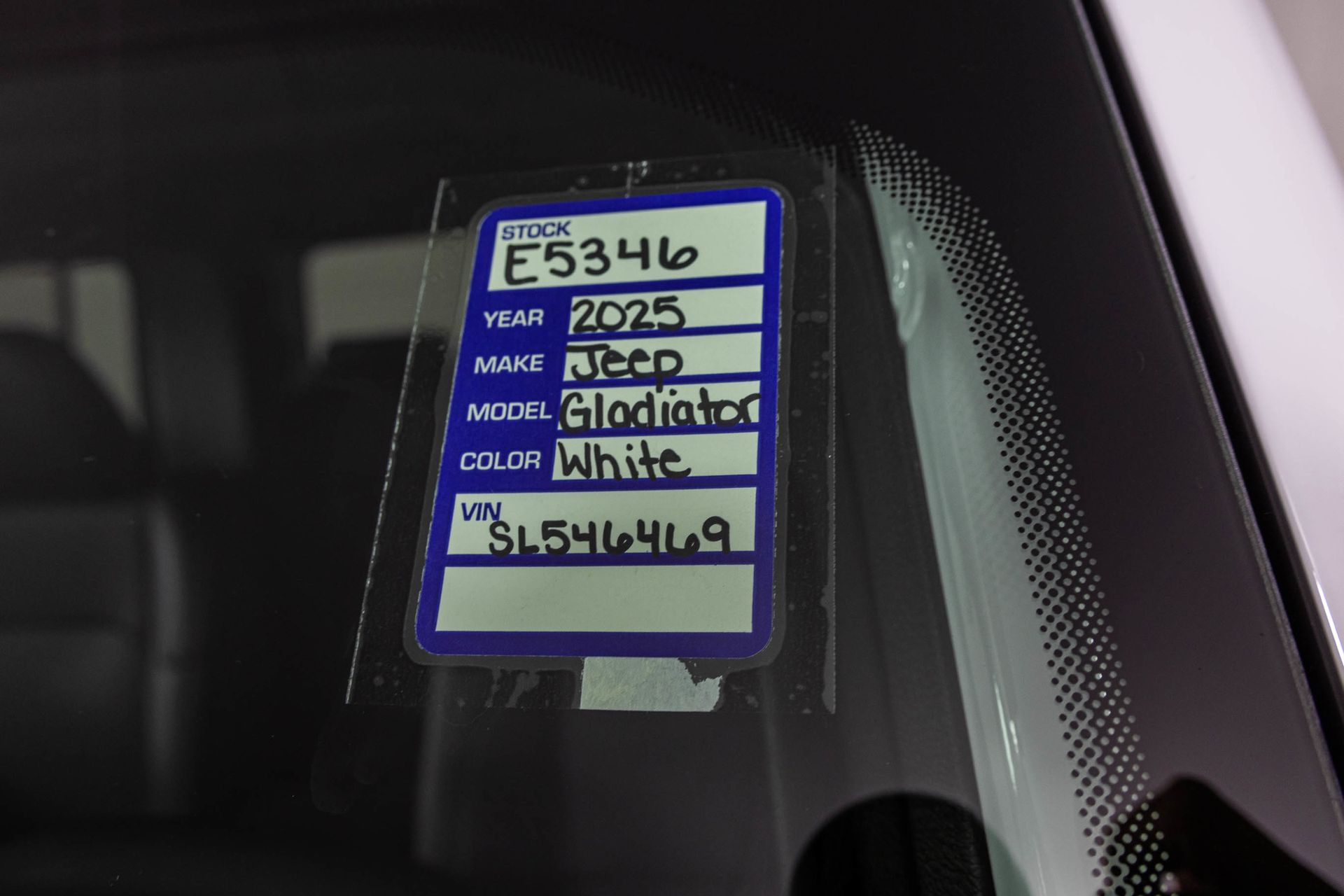 2025 JEEP GLADIATOR - Image 40