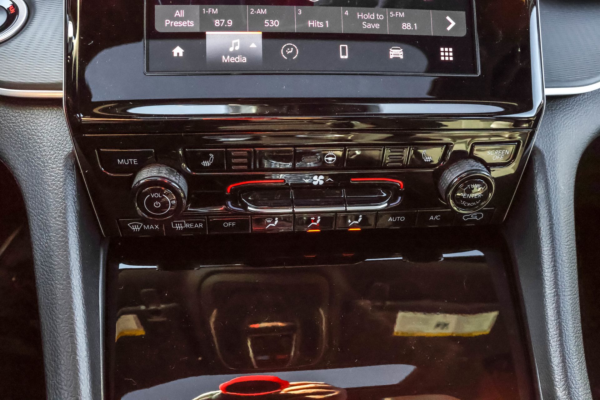 2025 JEEP GRAND CHEROKEE L - Image 22