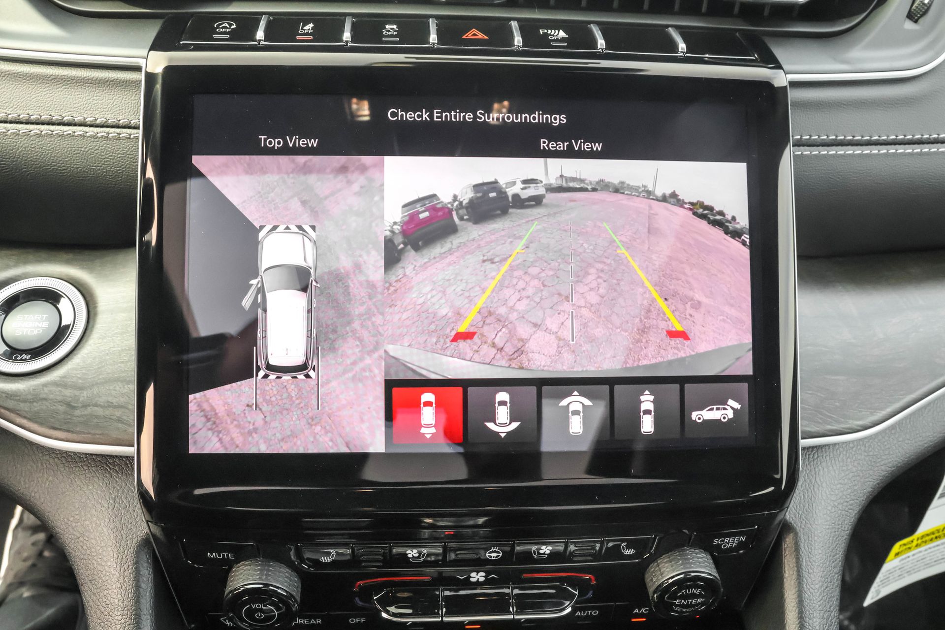 2025 JEEP GRAND CHEROKEE - Image 18