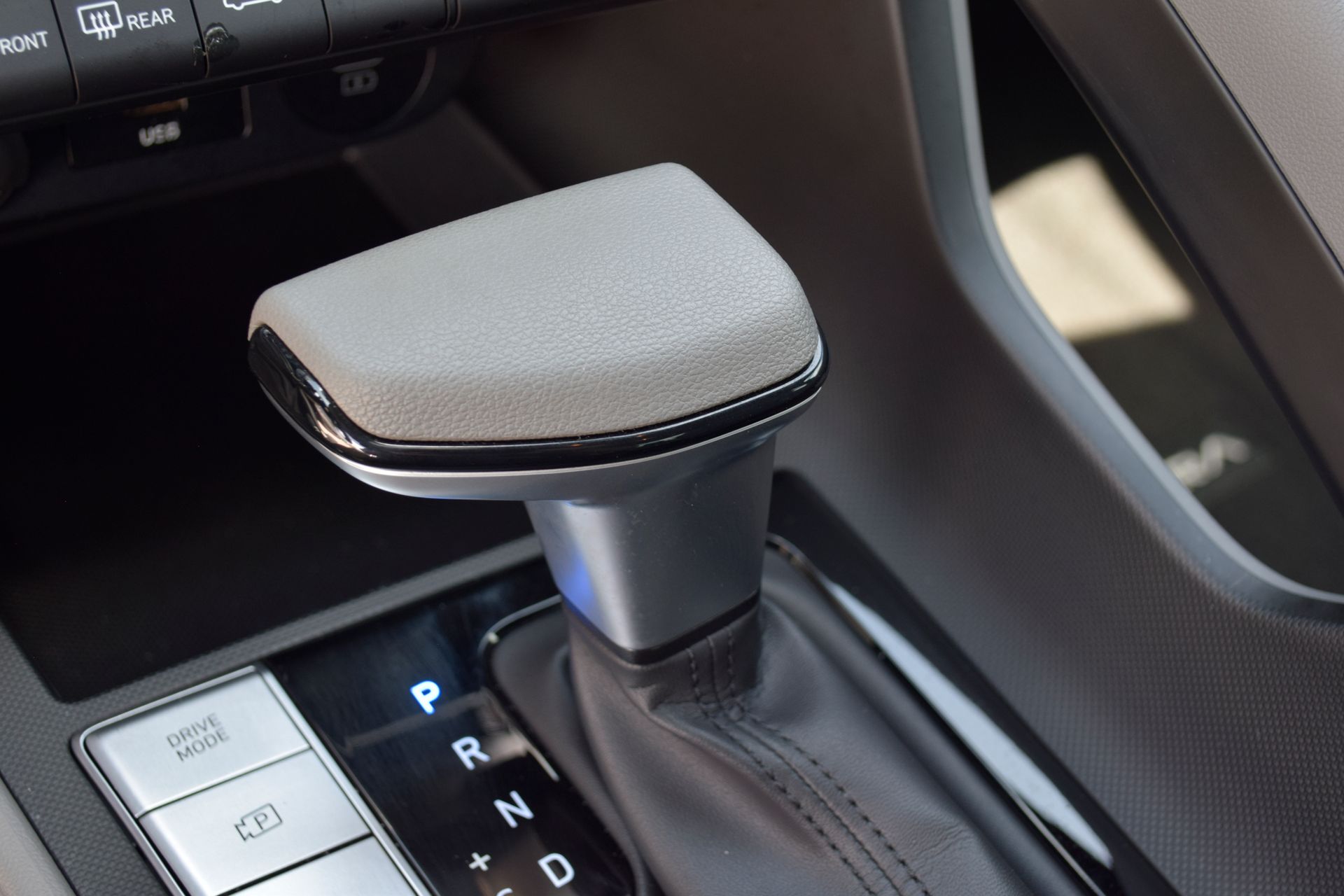 2024 Hyundai Elantra SEL Black at Community Honda