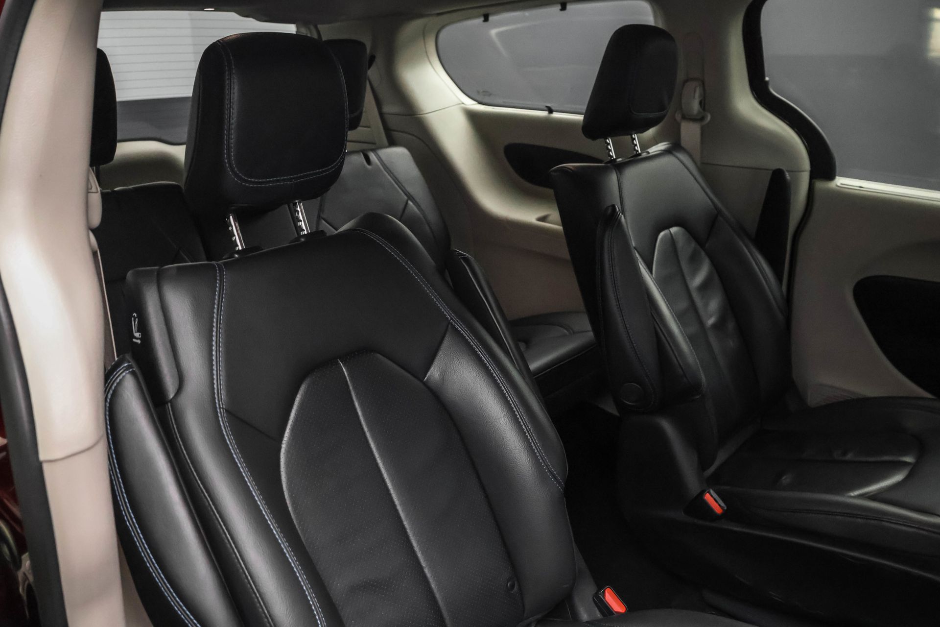 2021 CHRYSLER PACIFICA - Image 28