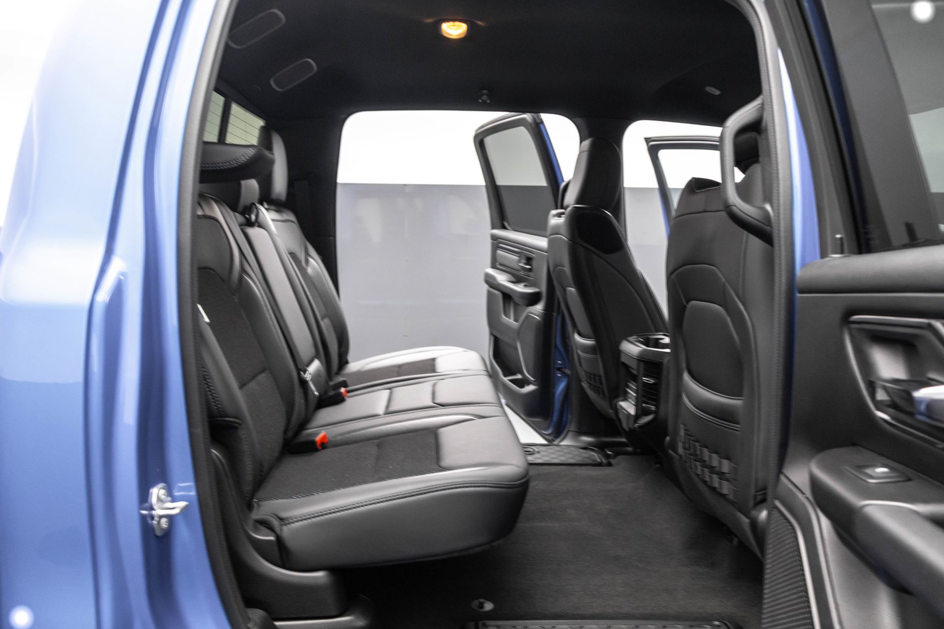 2023 RAM 1500 - Image 35