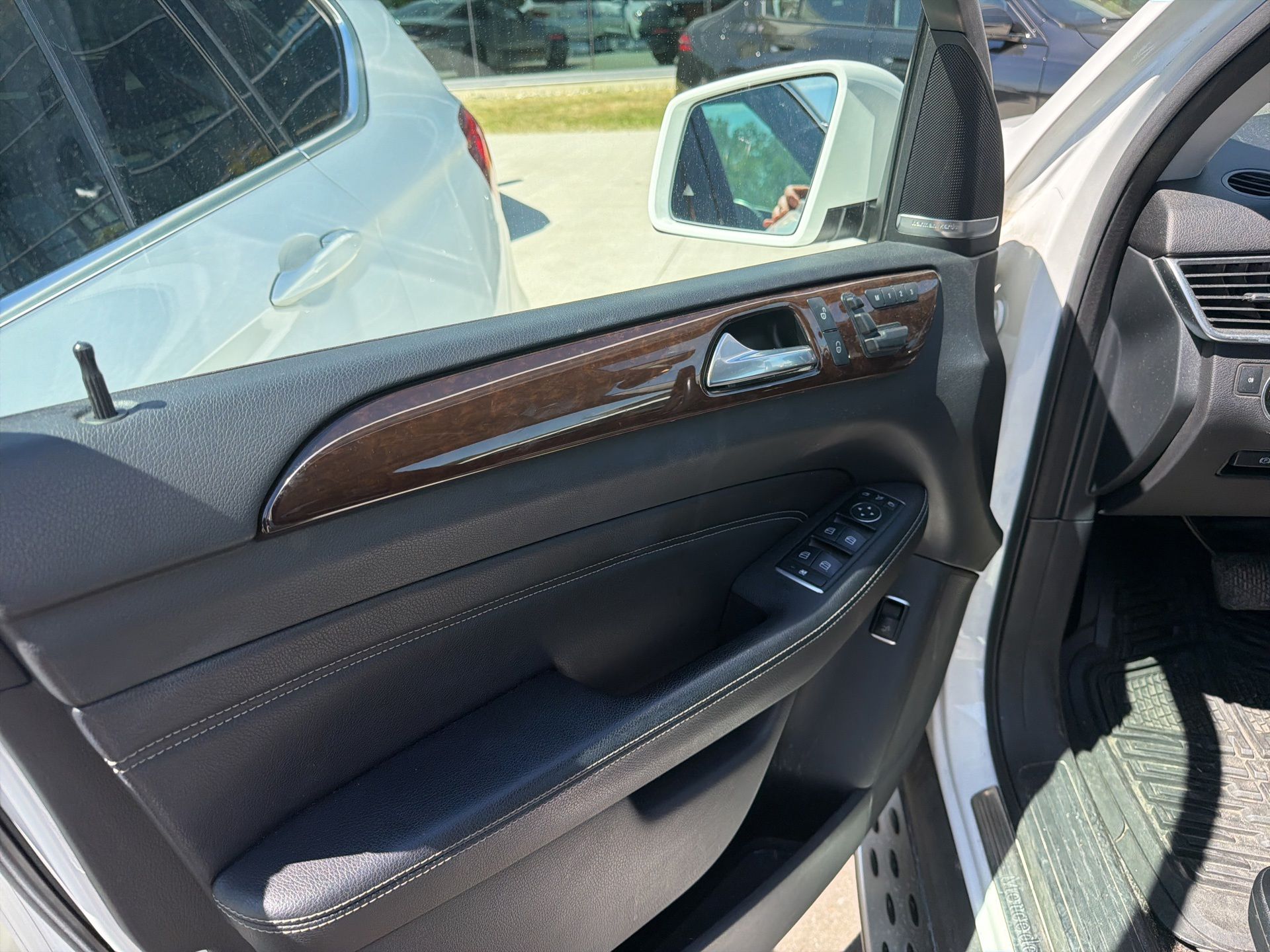 used 2015 Mercedes-Benz M-Class car, priced at $12,750