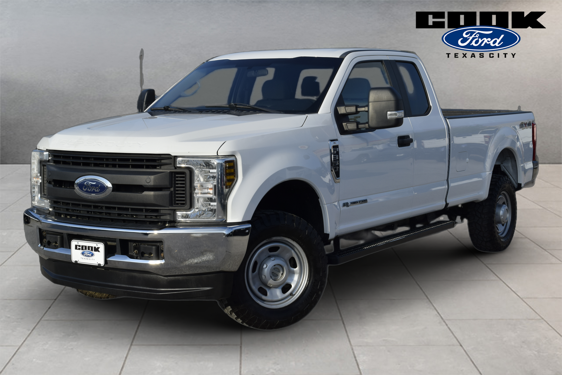 Oxford White 2019 Ford F-350 Super Duty Pickup Truck Four-Wheel Drive 6-Speed Automatic