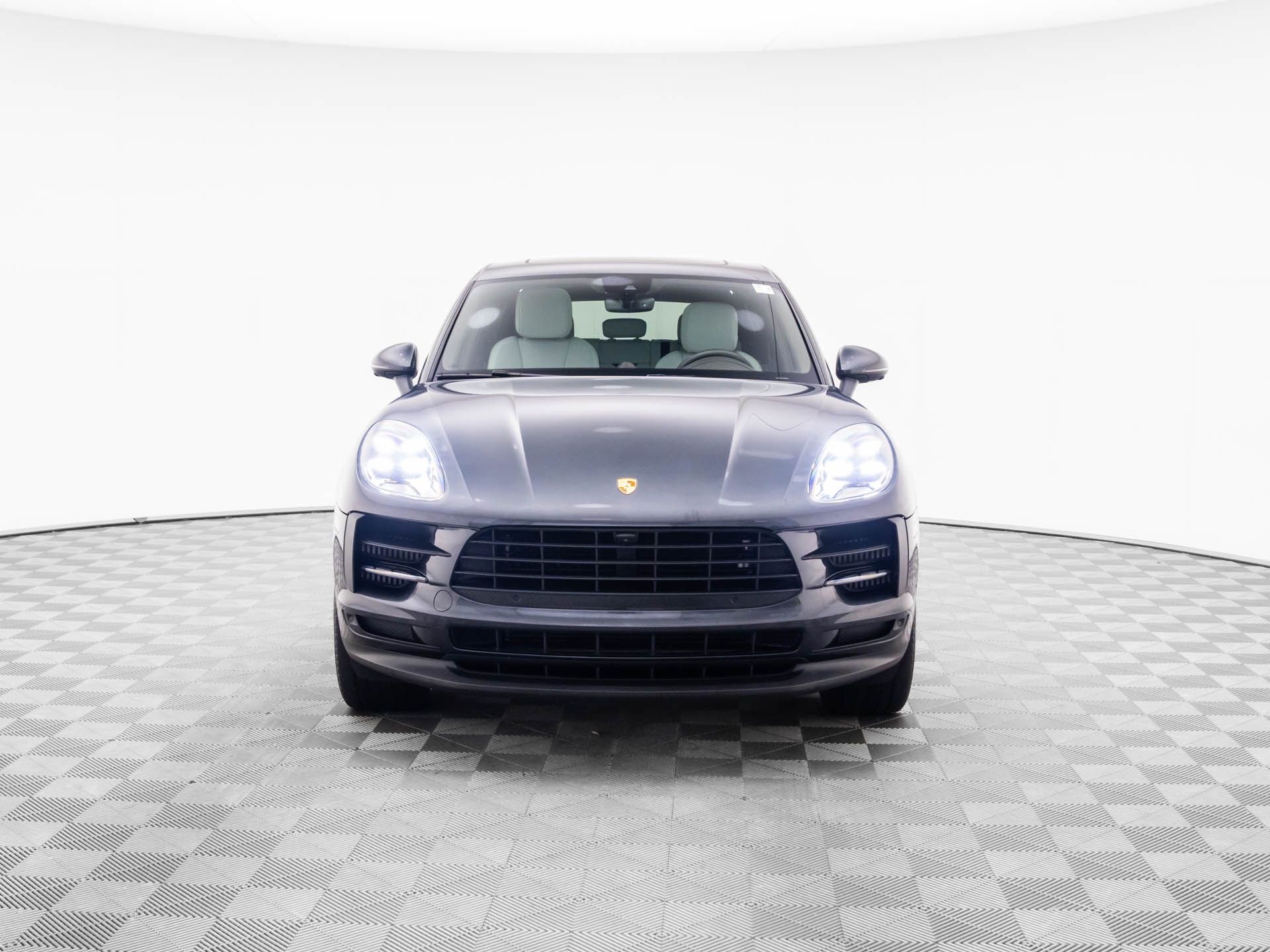 2021 Porsche Macan S photo