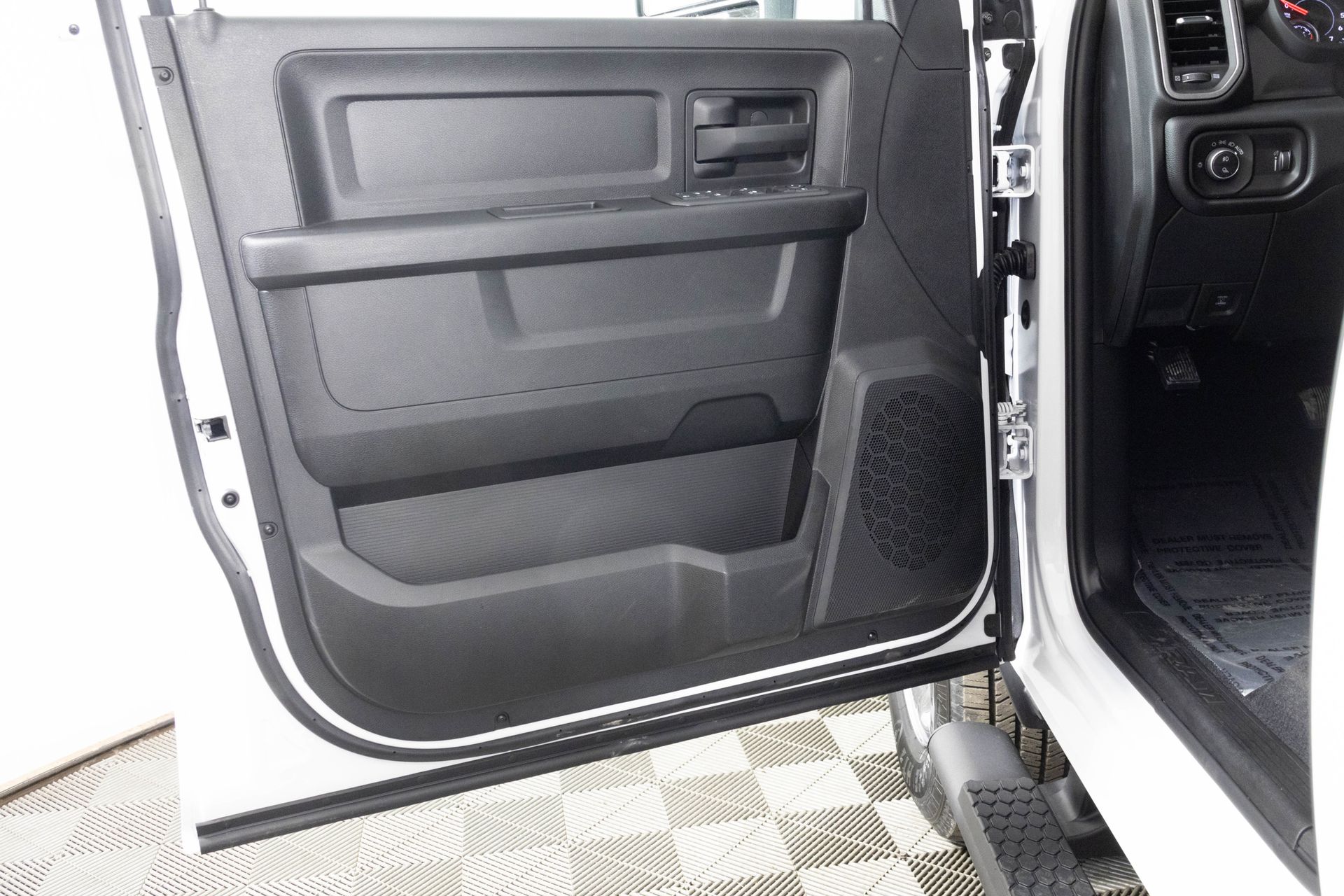 2026 RAM 3500 - Image 14