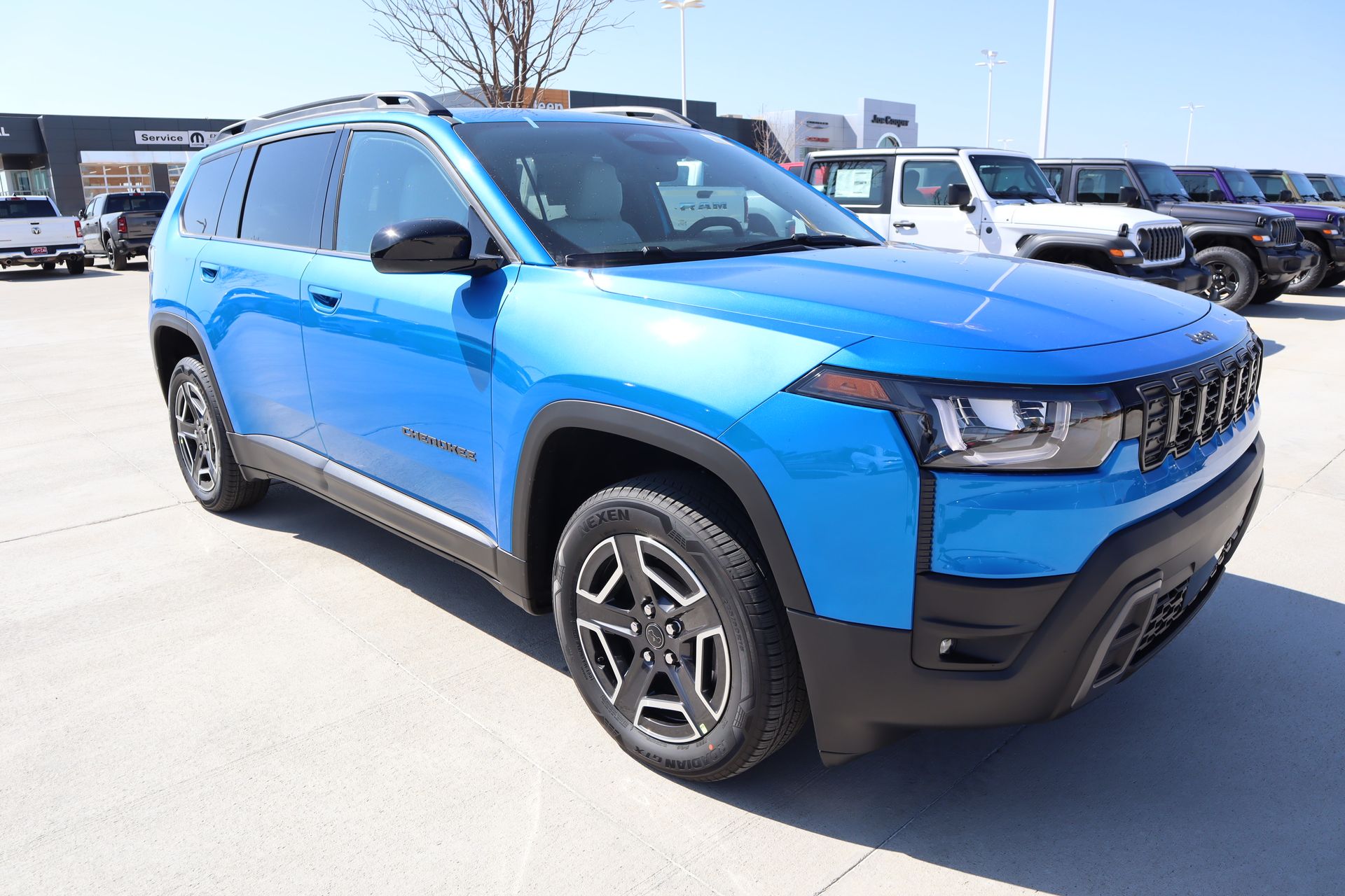 2026 Jeep Cherokee Laredo 4WD