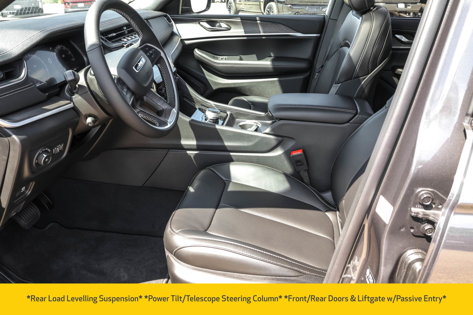 2025 JEEP GRAND CHEROKEE - Image 5