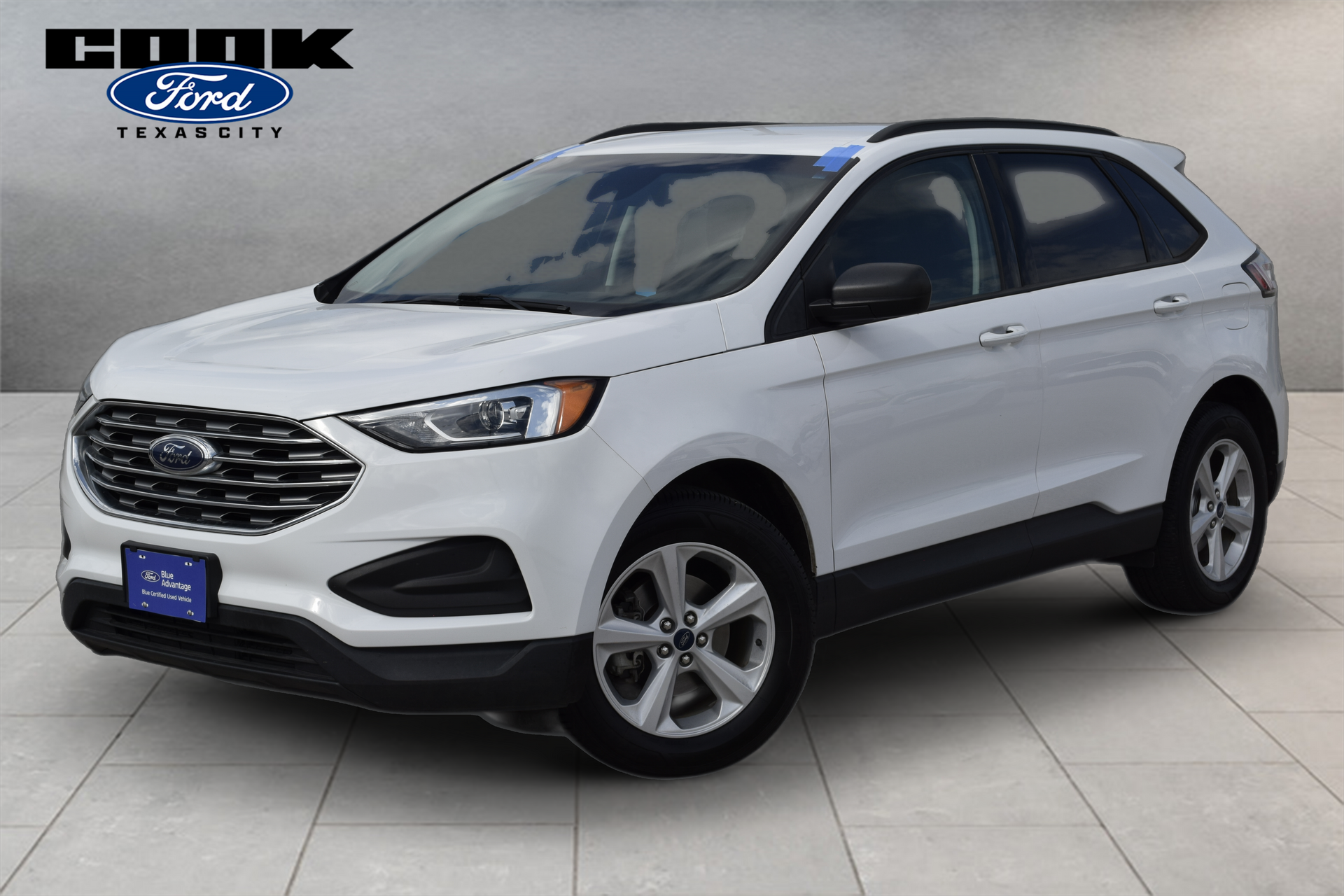 2020 Ford Edge SE - 0