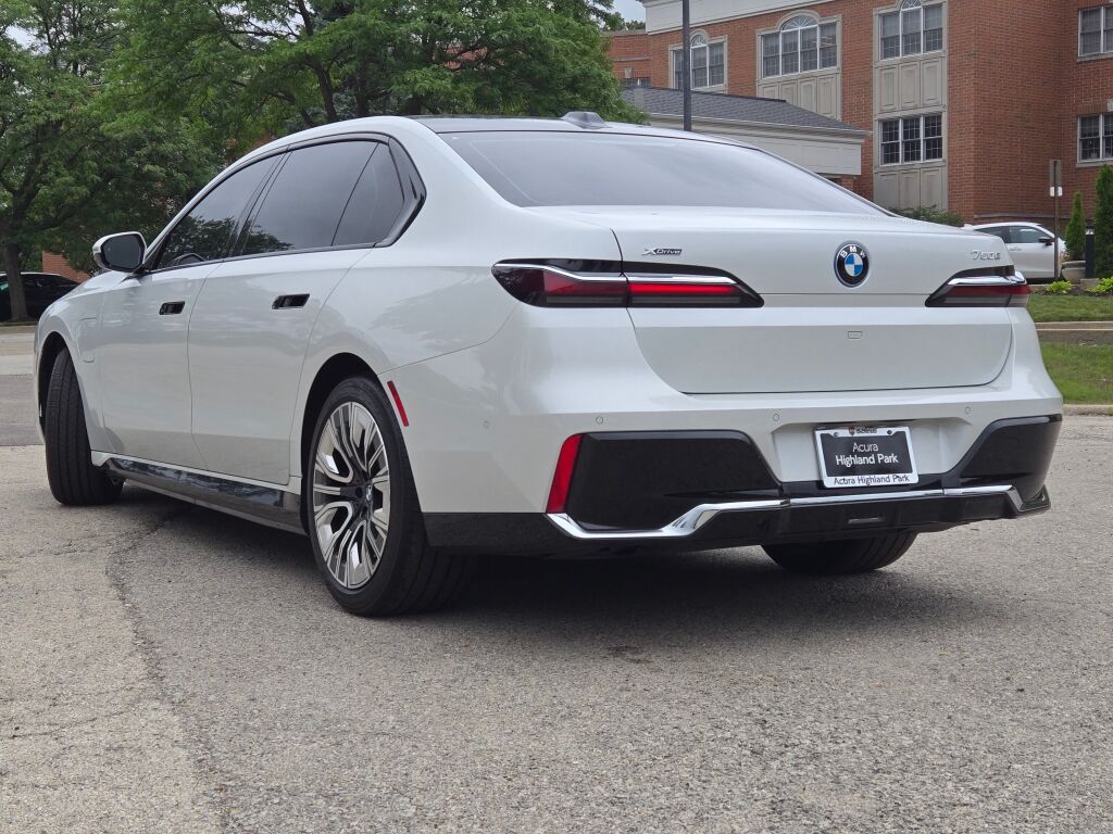 2024 Bmw 750e 750e xDrive photo 10