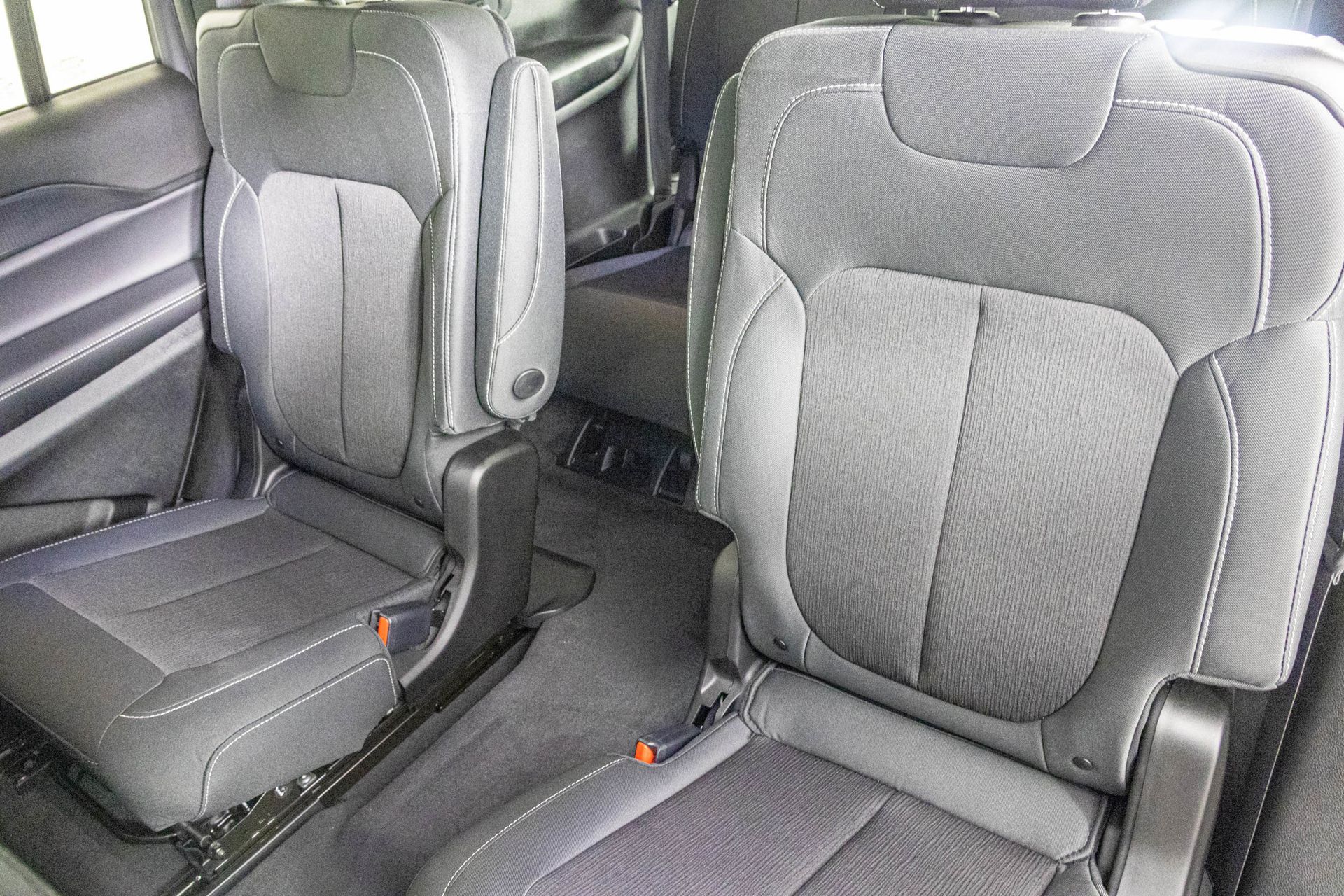 2025 JEEP GRAND CHEROKEE L - Image 28