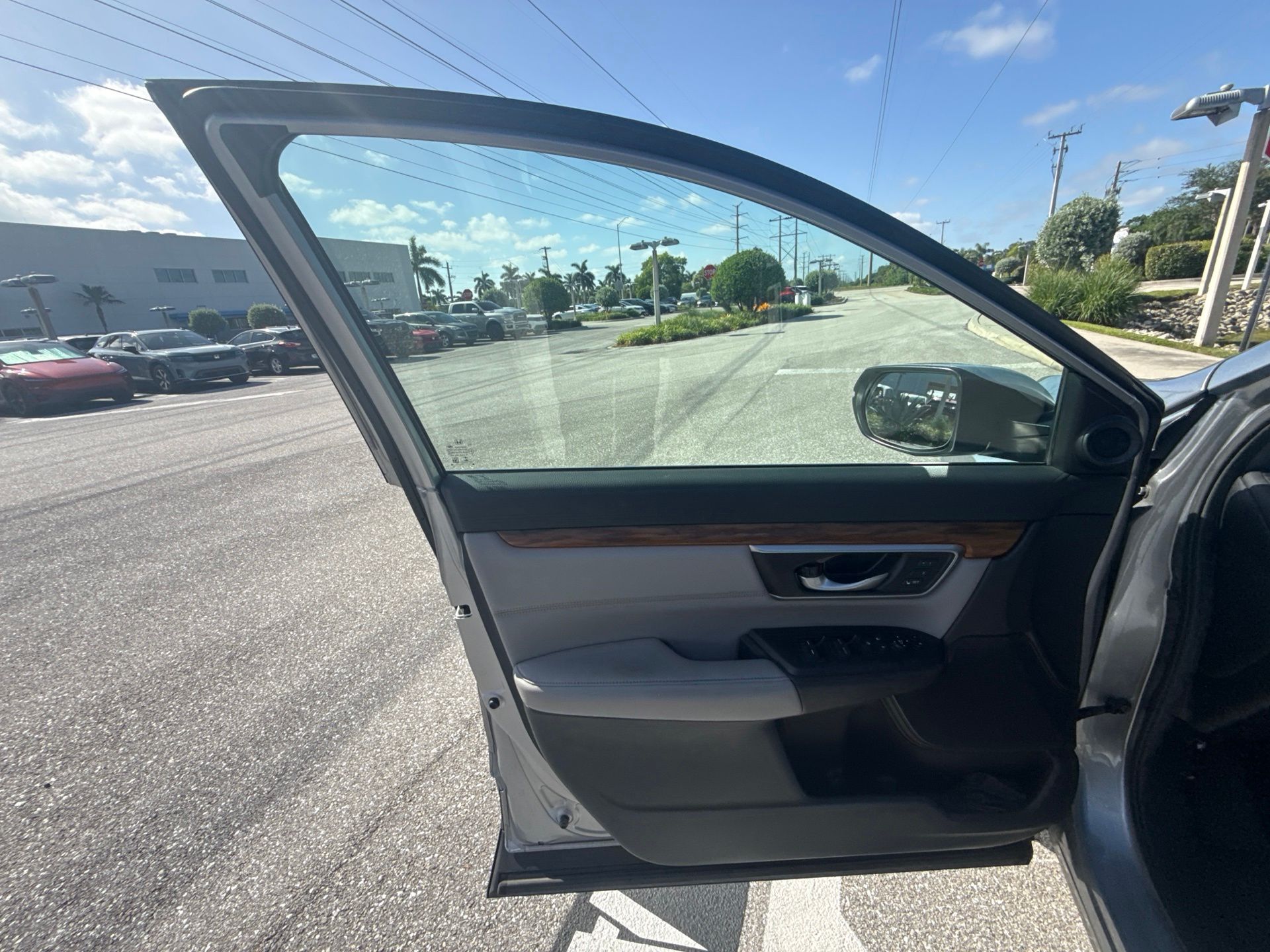 Certified Used 2019 Lunar Silver Metallic Honda EX-L image 15