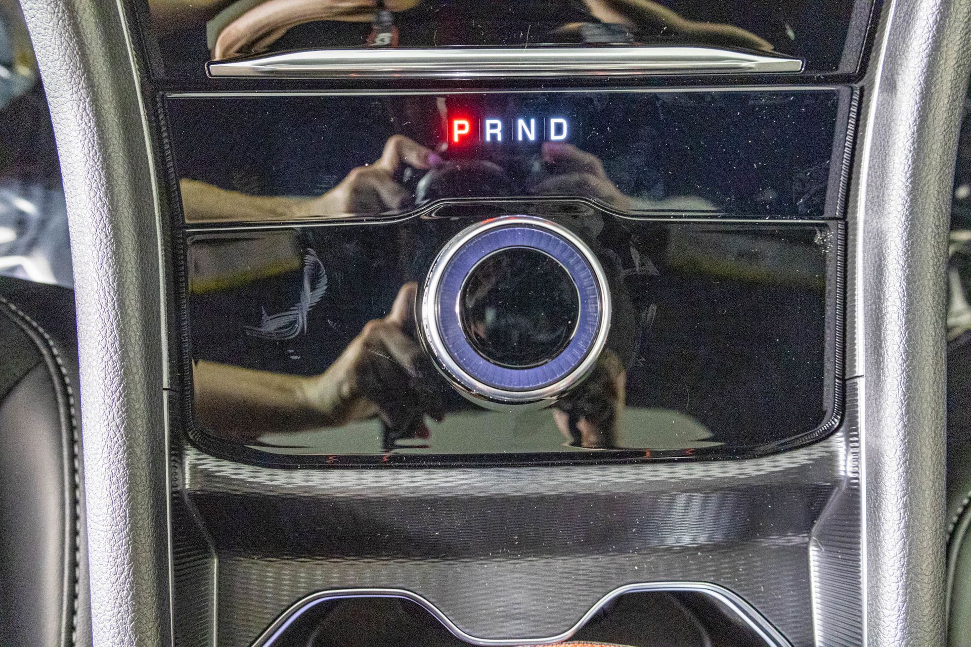 2025 JEEP GRAND CHEROKEE - Image 25