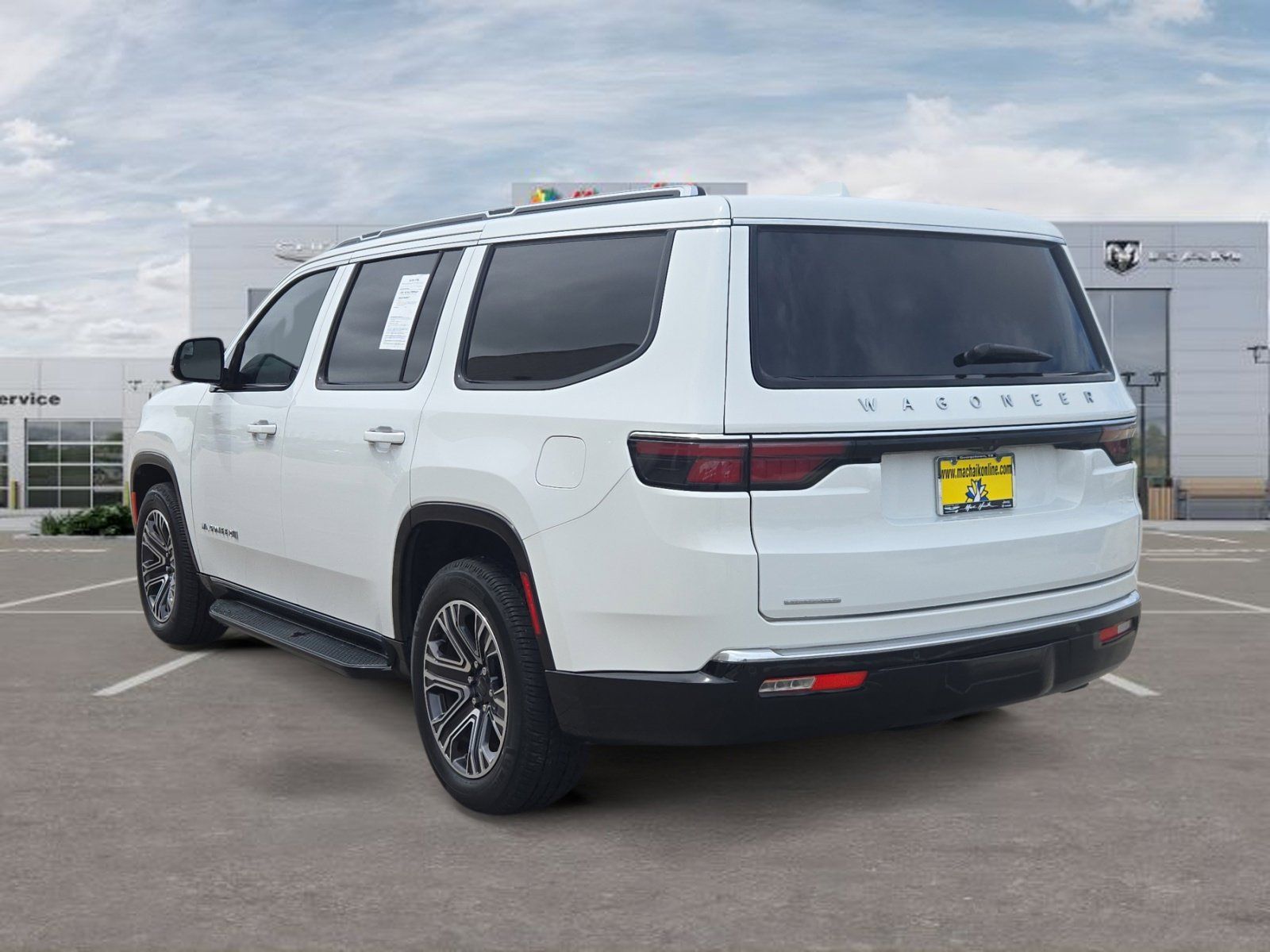View vehicle photo 3