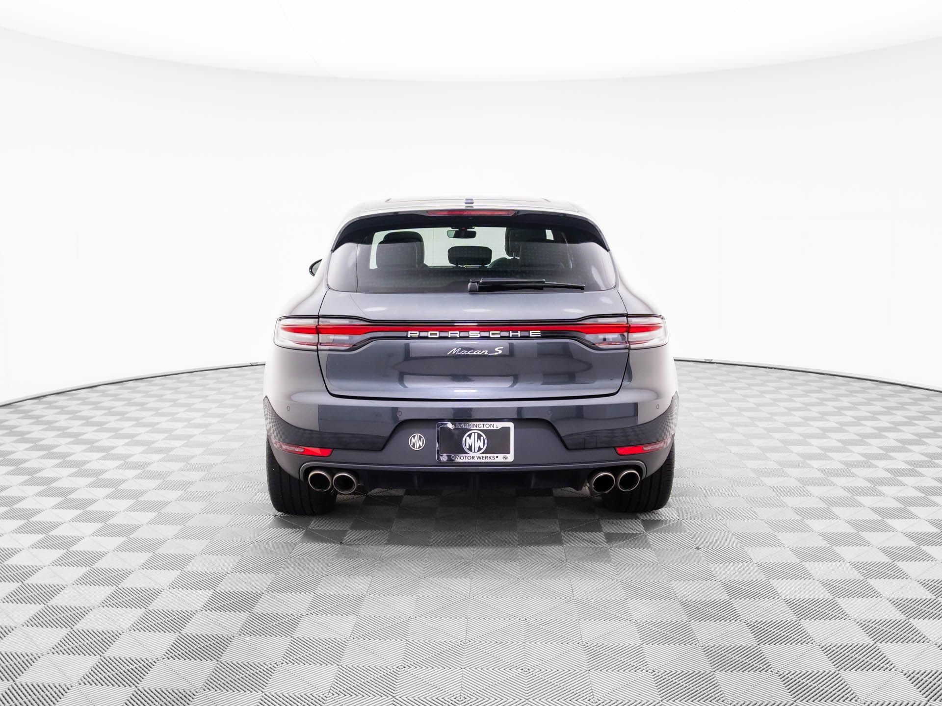 2021 Porsche Macan S photo