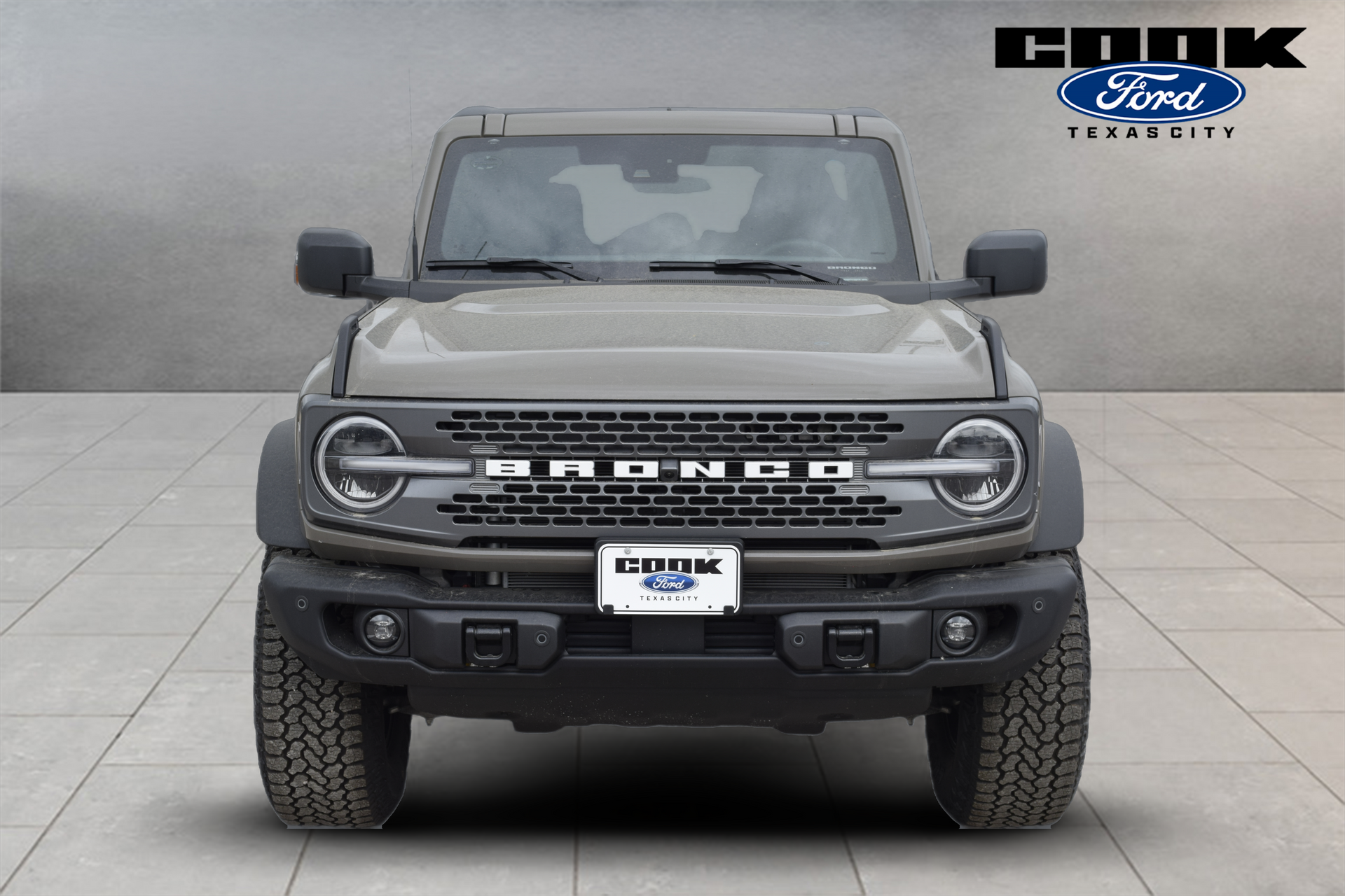 2026 Ford Bronco Badlands Gray at Cook Ford