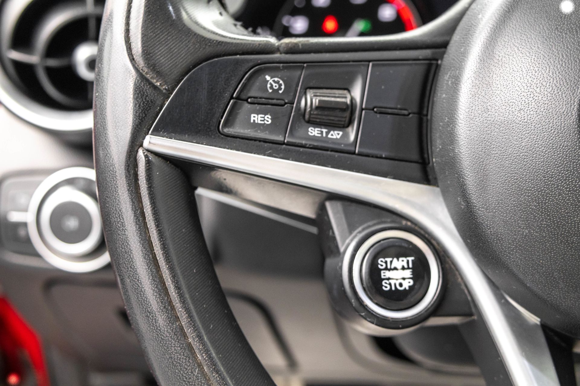 2017 ALFA ROMEO GIULIA (952) - Image 19