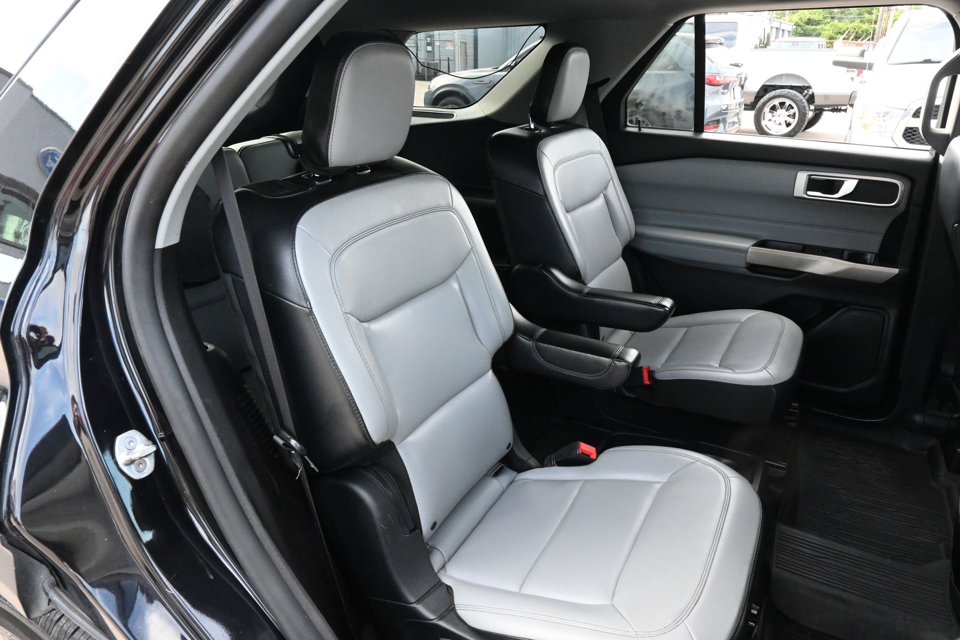 2021 Ford Explorer XLT Black at North Houston Mitsubishi