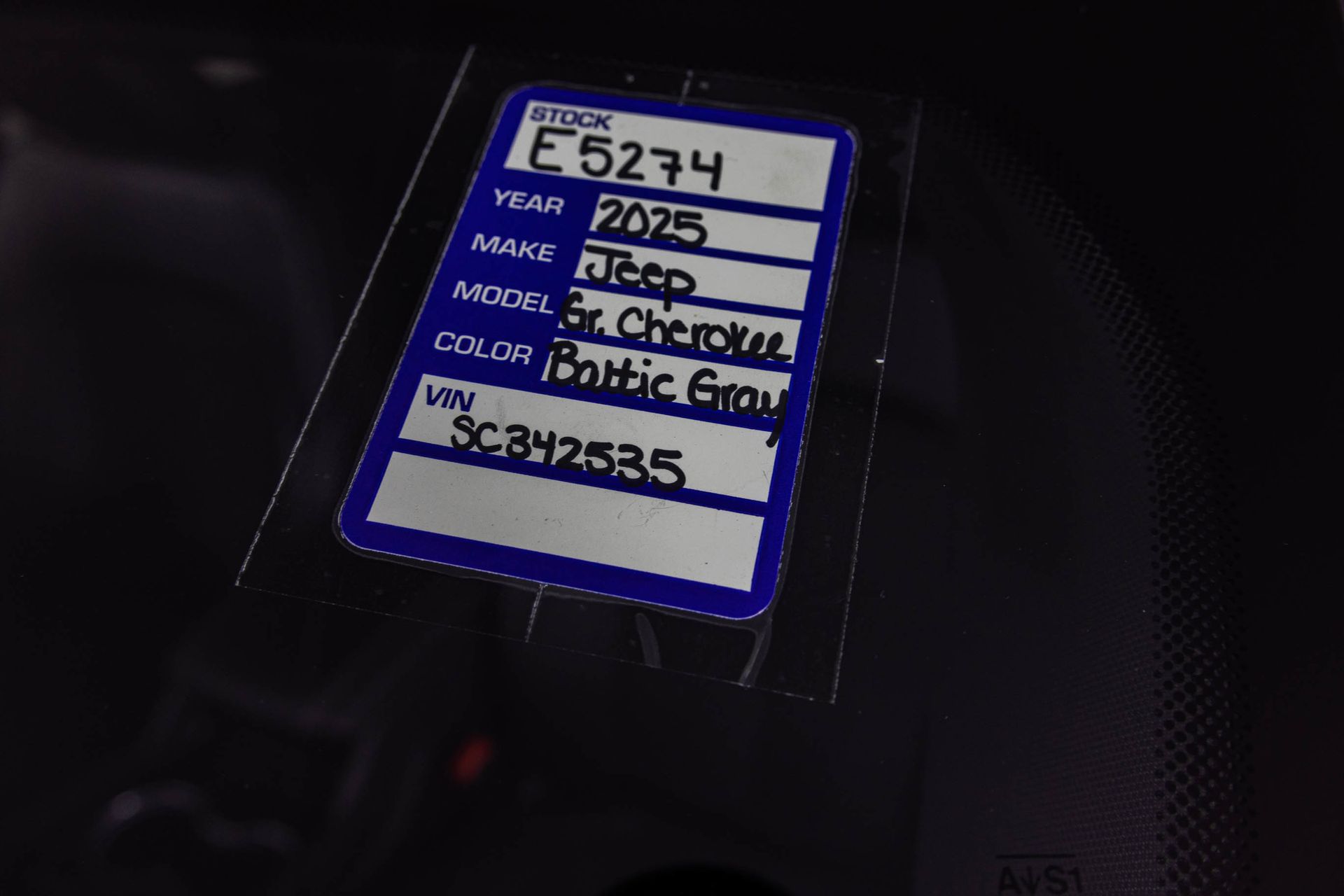 2025 JEEP GRAND CHEROKEE - Image 40