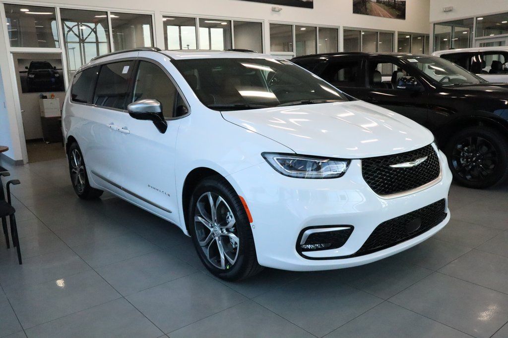 2026 Chrysler Pacifica Pinnacle FWD