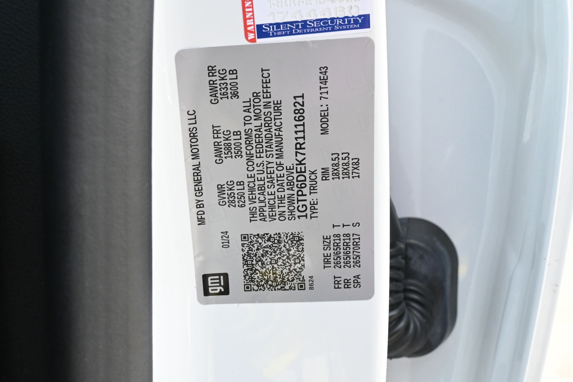 2024 GMC Canyon AT4 White at Big Star Buick GMC