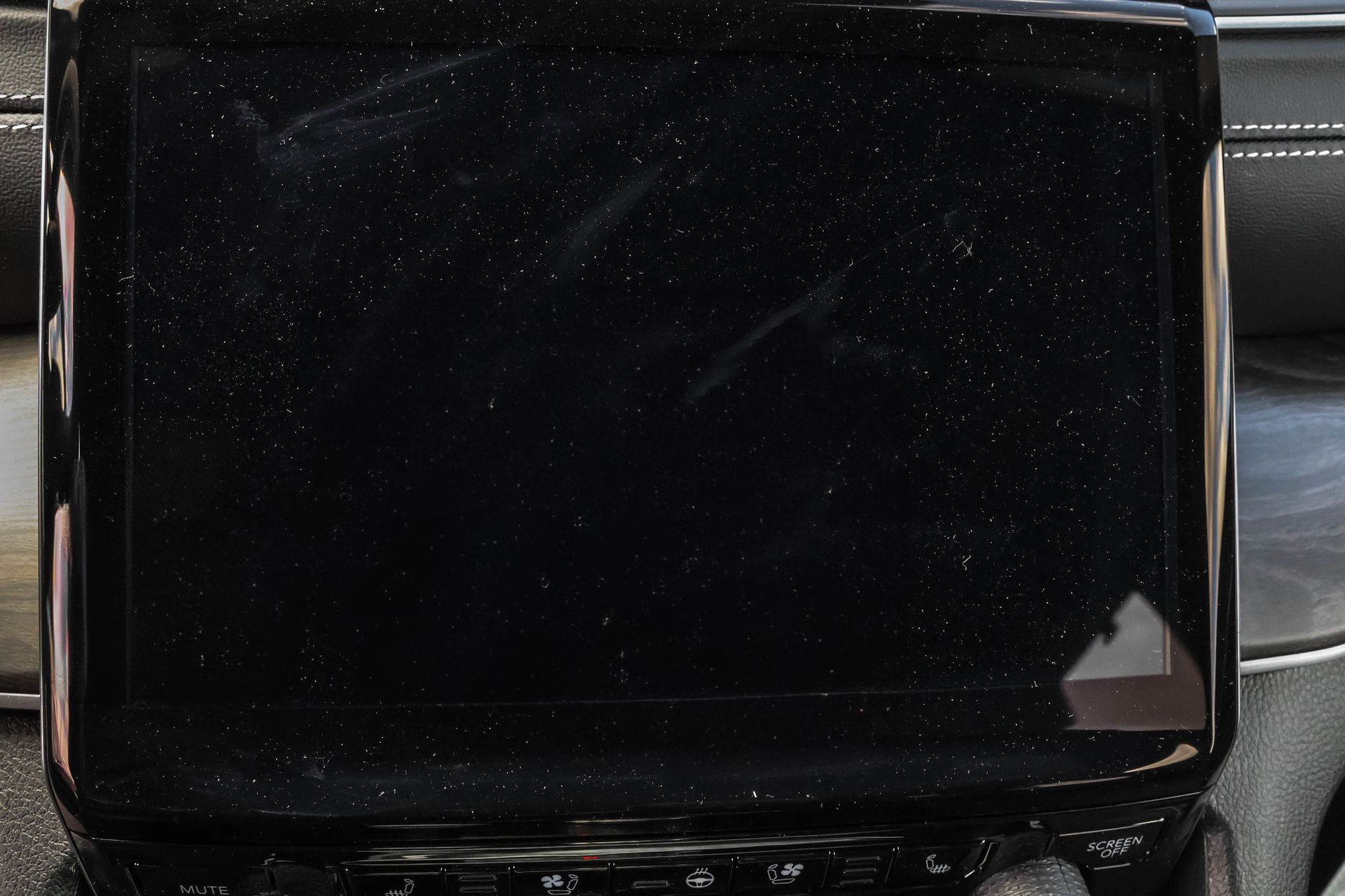 2025 JEEP GRAND CHEROKEE - Image 19