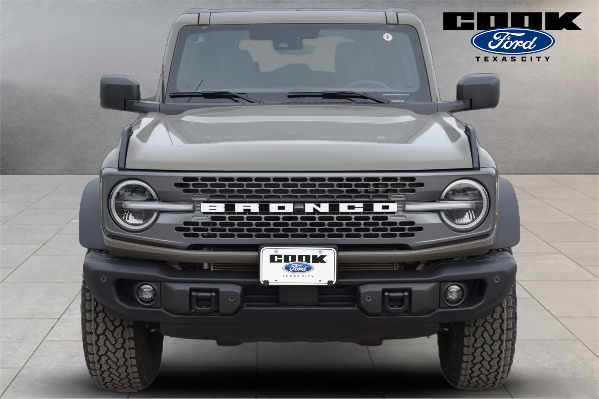 2026 Ford Bronco Badlands Gray at Cook Ford