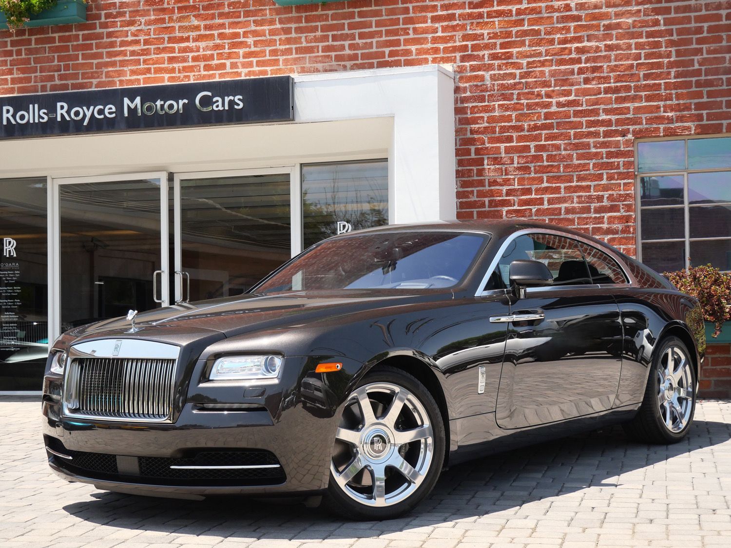 Gray (Graphite) 2015 Rolls-Royce Wraith Coupe Rear-Wheel Drive 8-Speed Automatic
