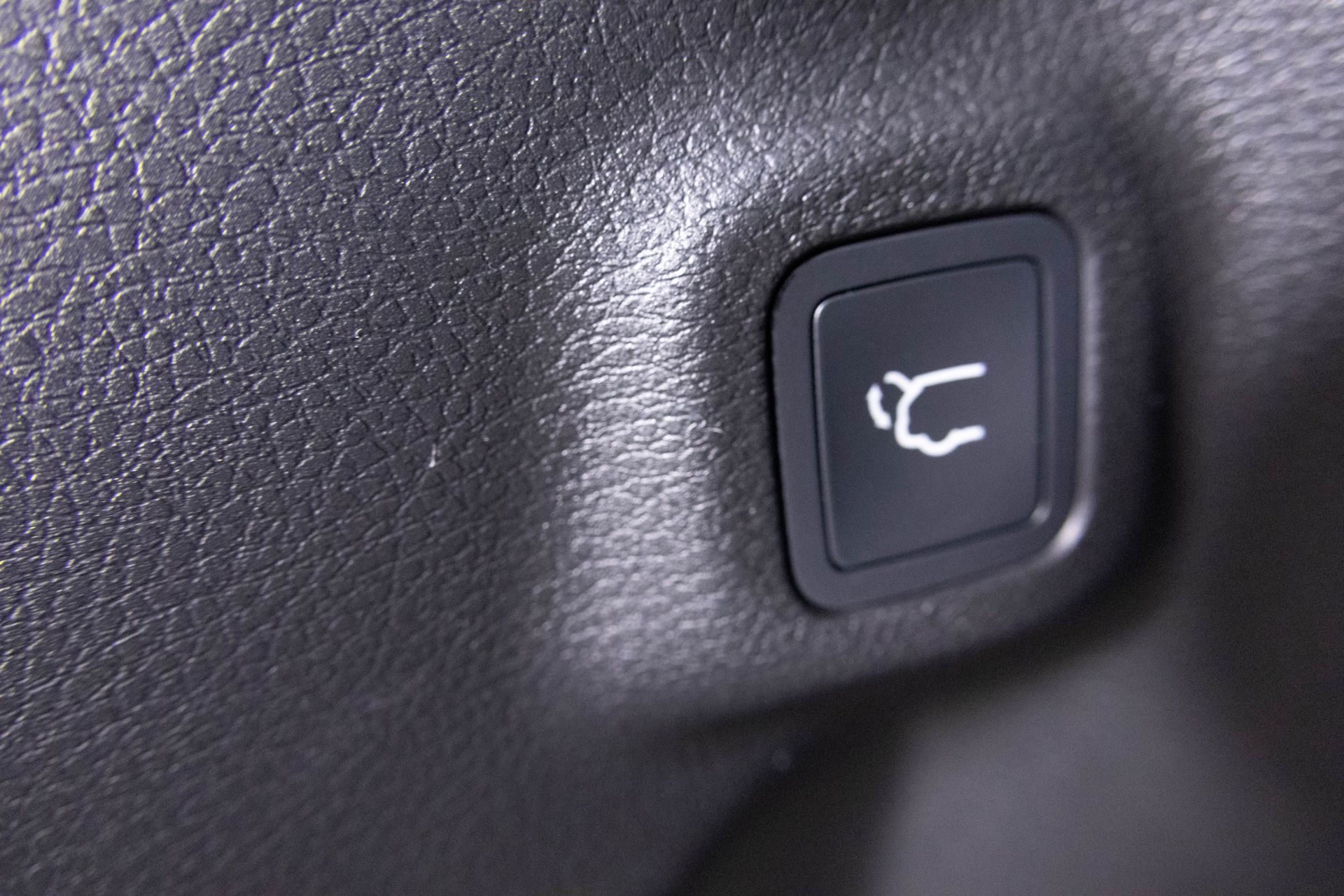 2026 JEEP COMPASS - Image 33